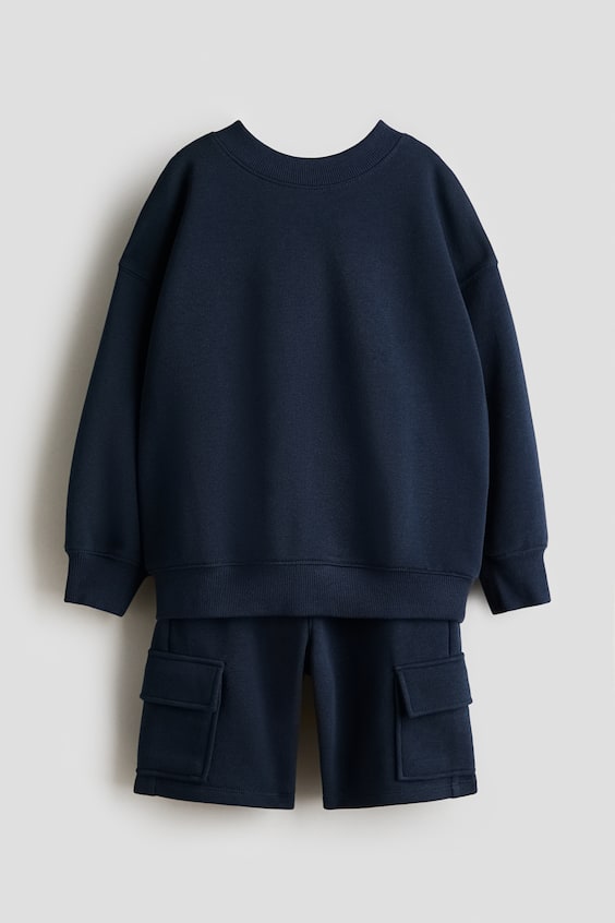 Детские топы H&M 2-Piece Sweatshirt and Sweatshorts Set