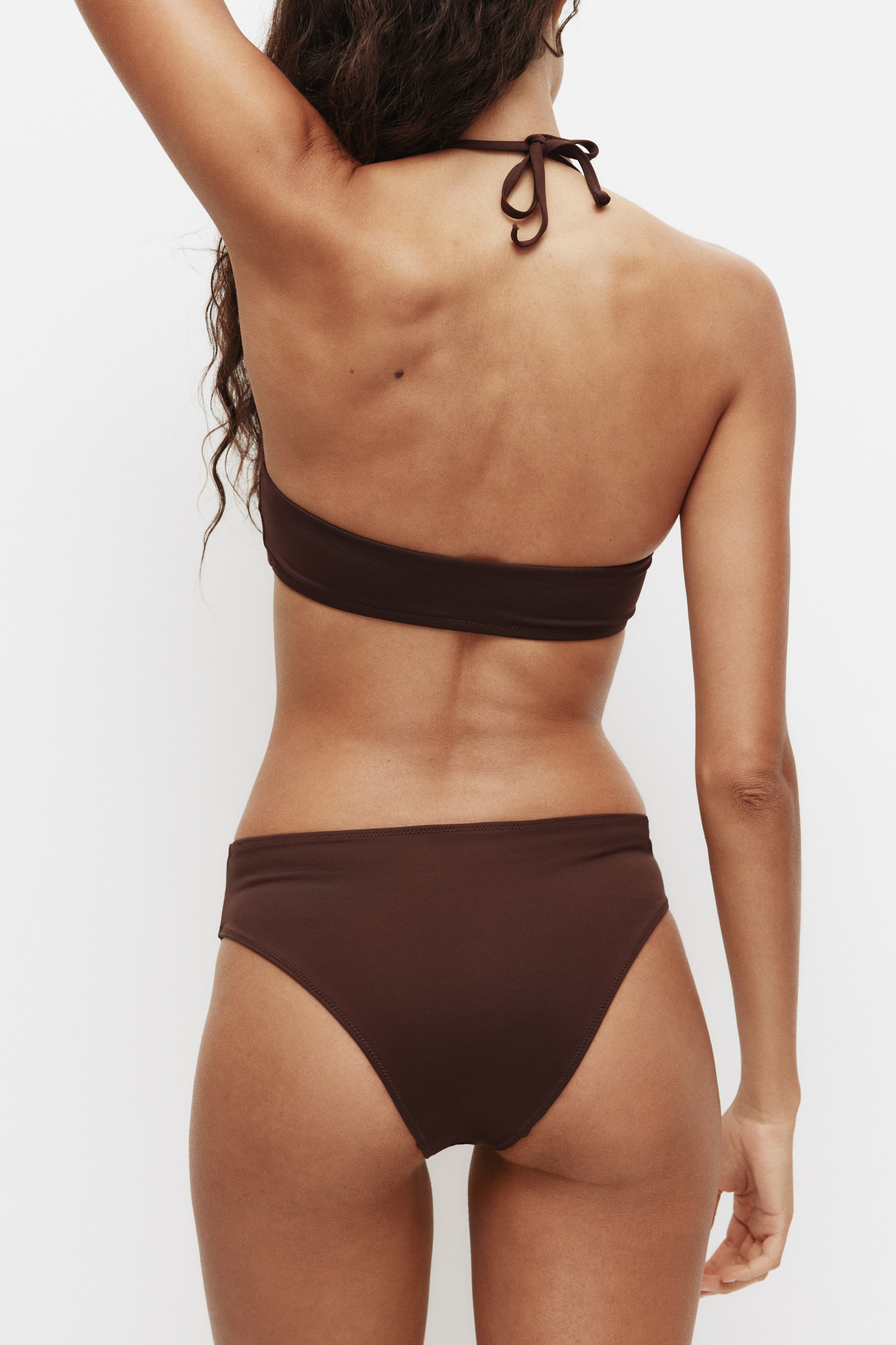 Xem ảnh lớn hơn: Padded bikini top - Màu nâu đậm - Ladies | H&M VN 4