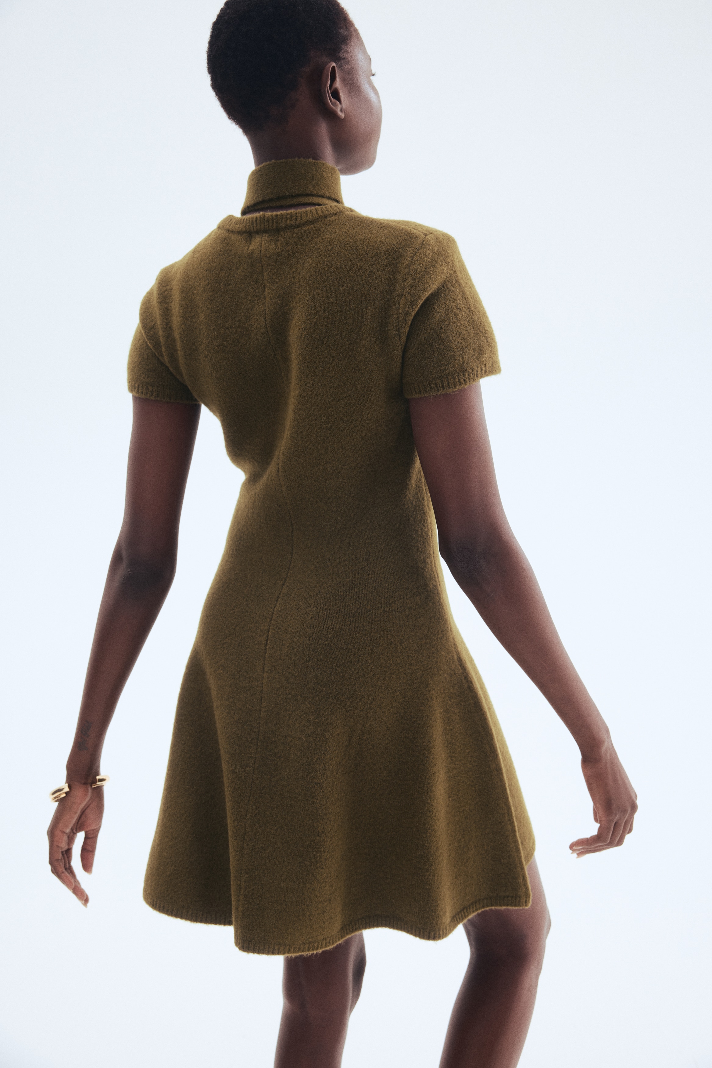 Scarf-detail knitted dress