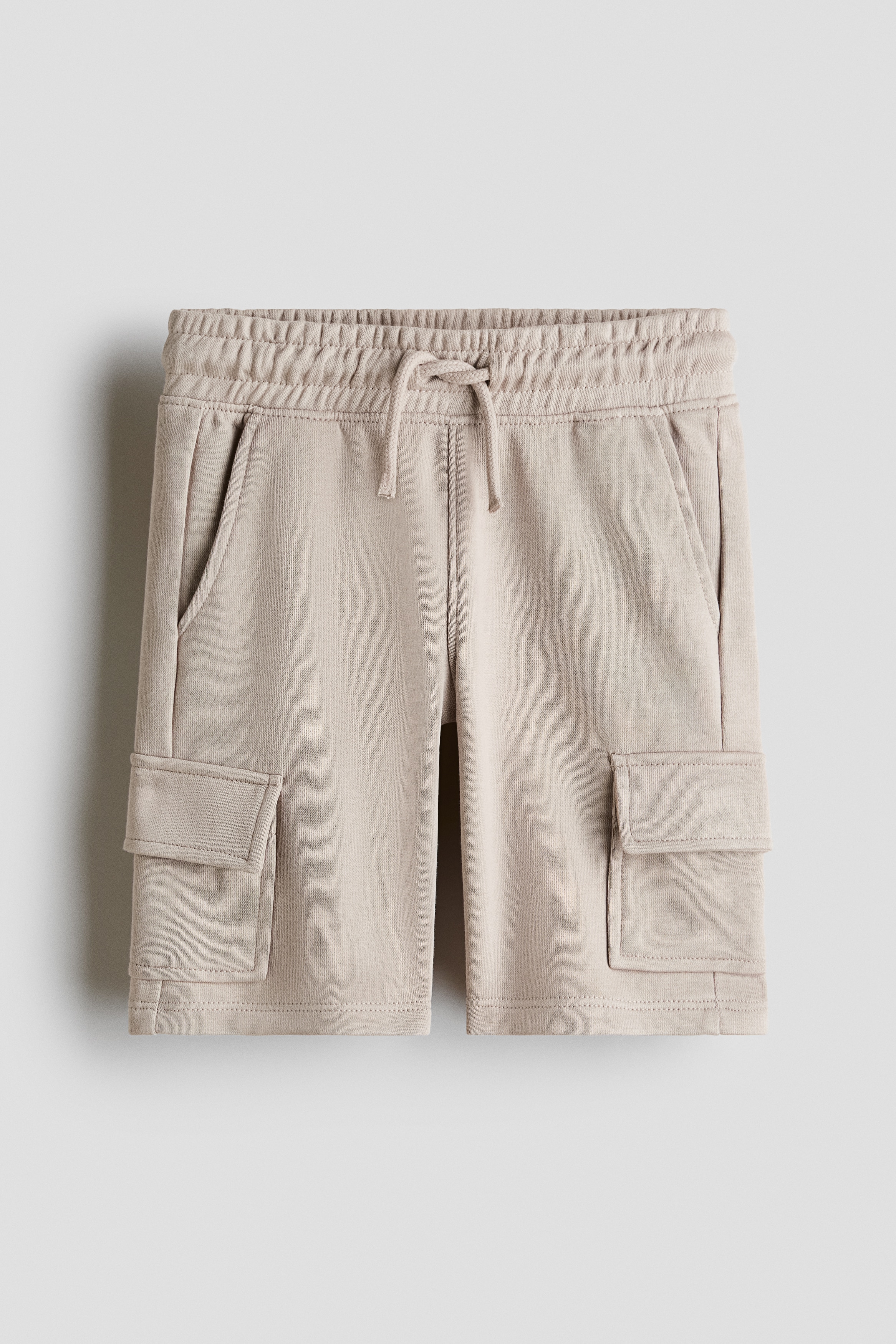 Cargo sweatshortsModel