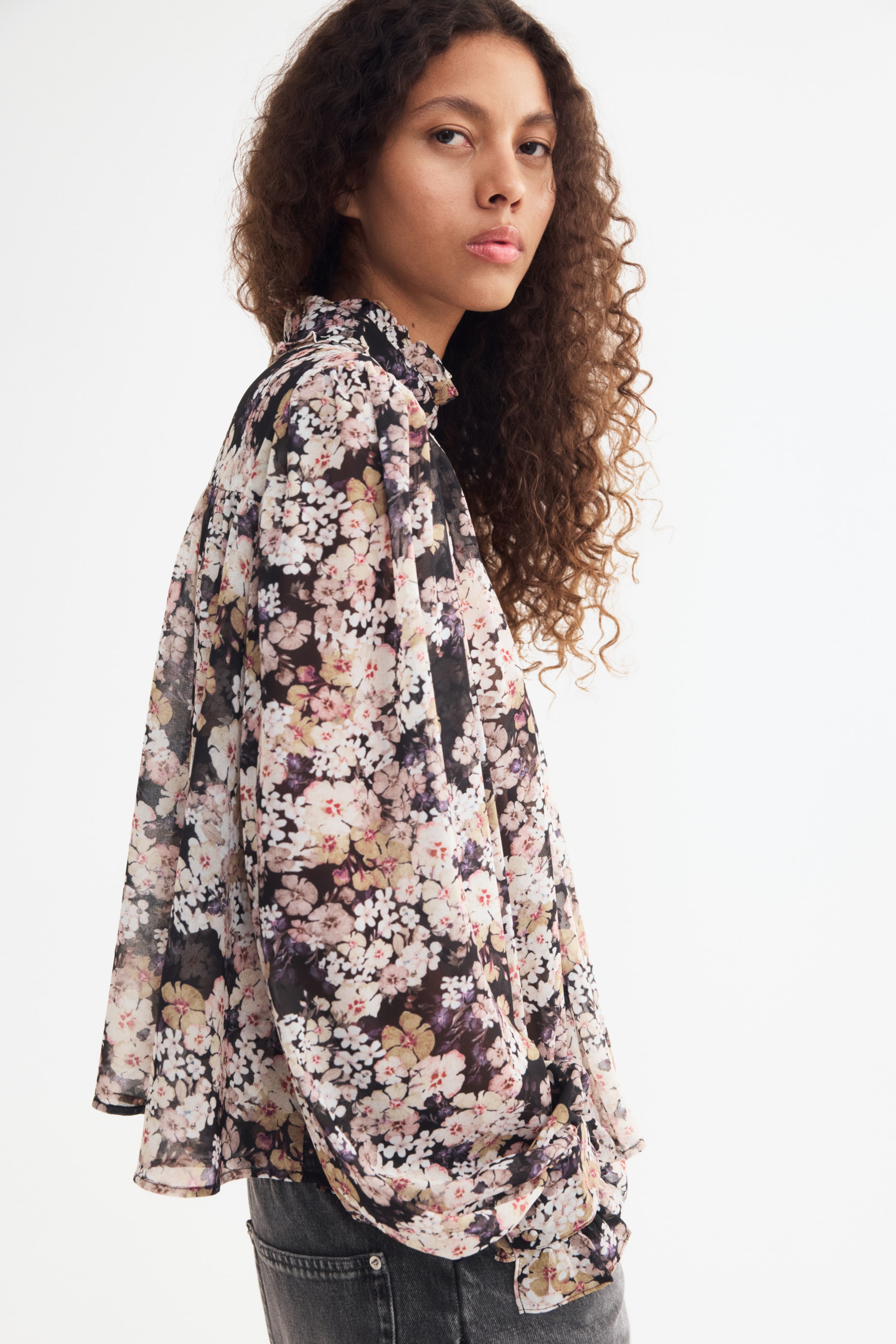 Blouse en mousseline avec manches bouffantes