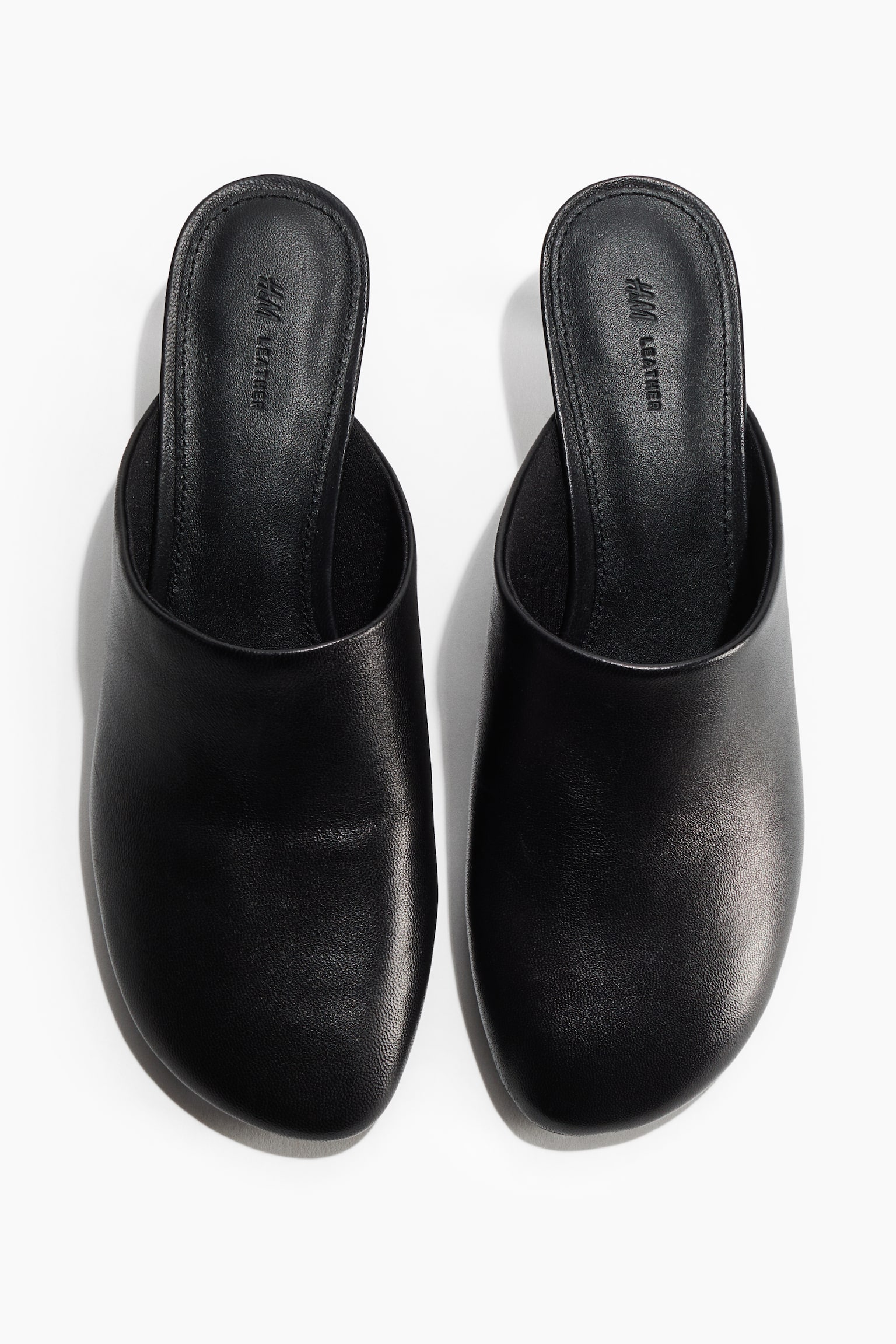 Kitten-heeled leather mules - 2
