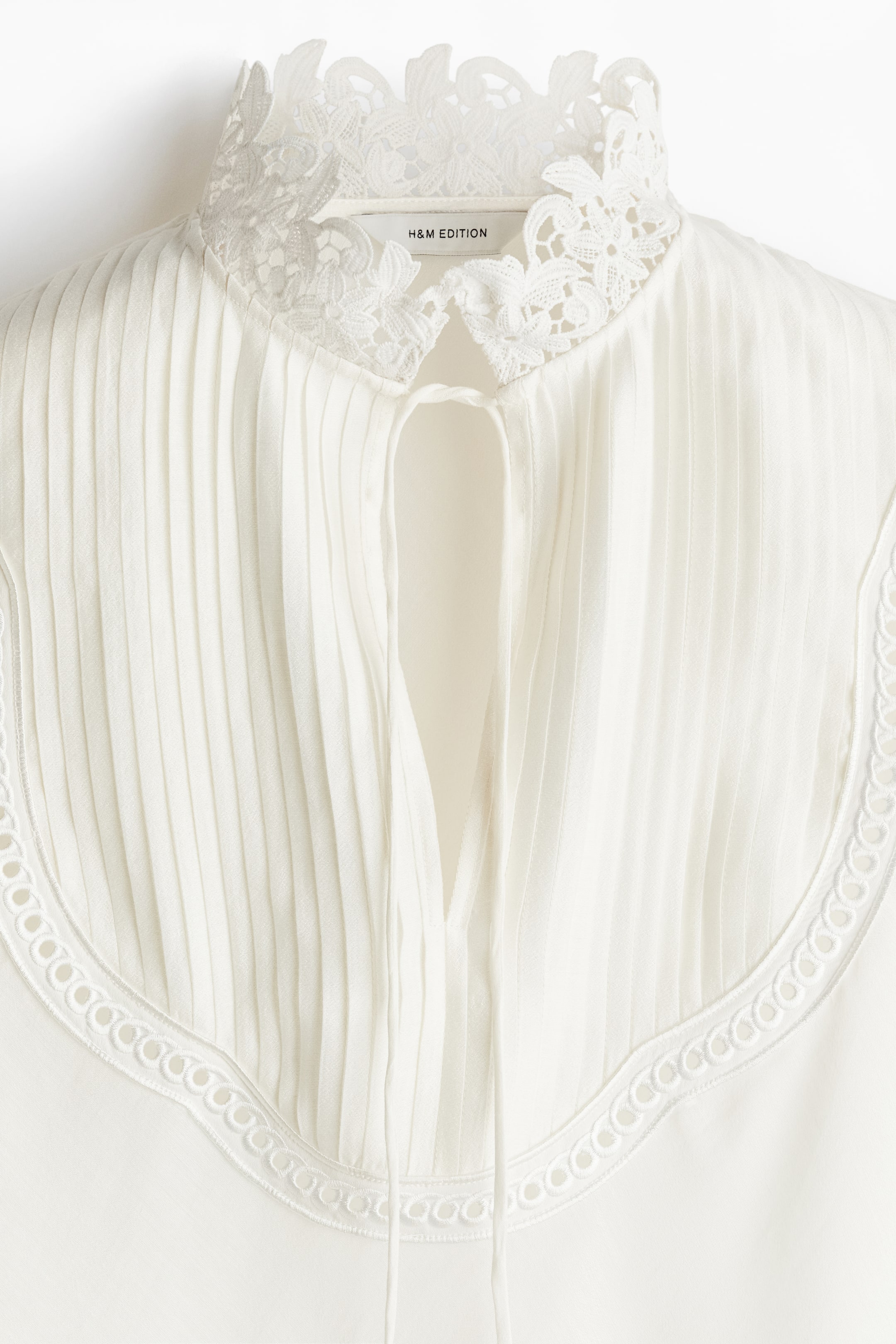 Blouse with Lace Collar