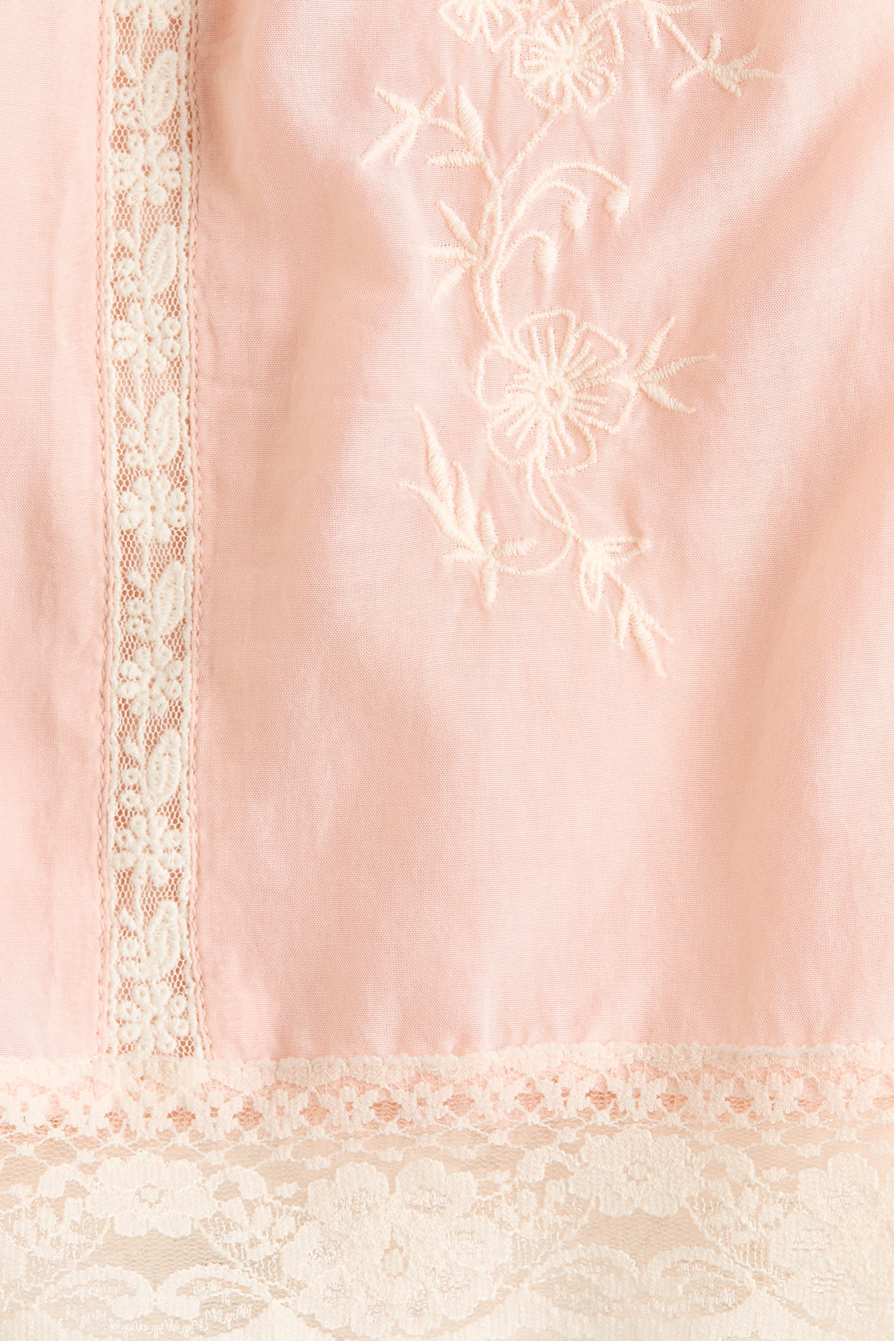 Embroidered Viscose-Blend Shorts - image 3