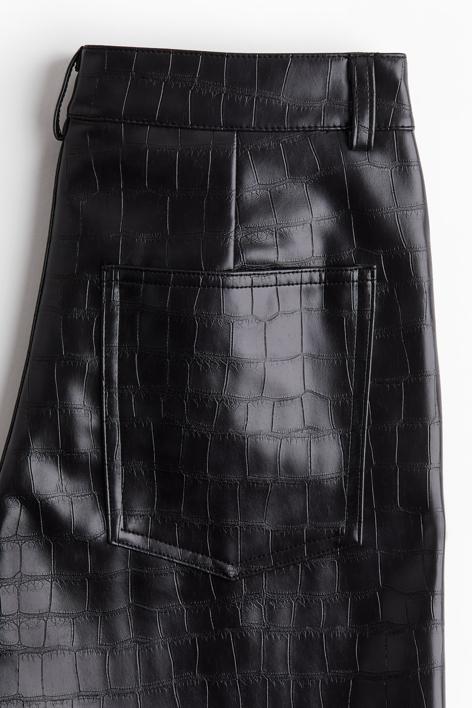 Coated trousers - Black/Crocodile-patterned - 6