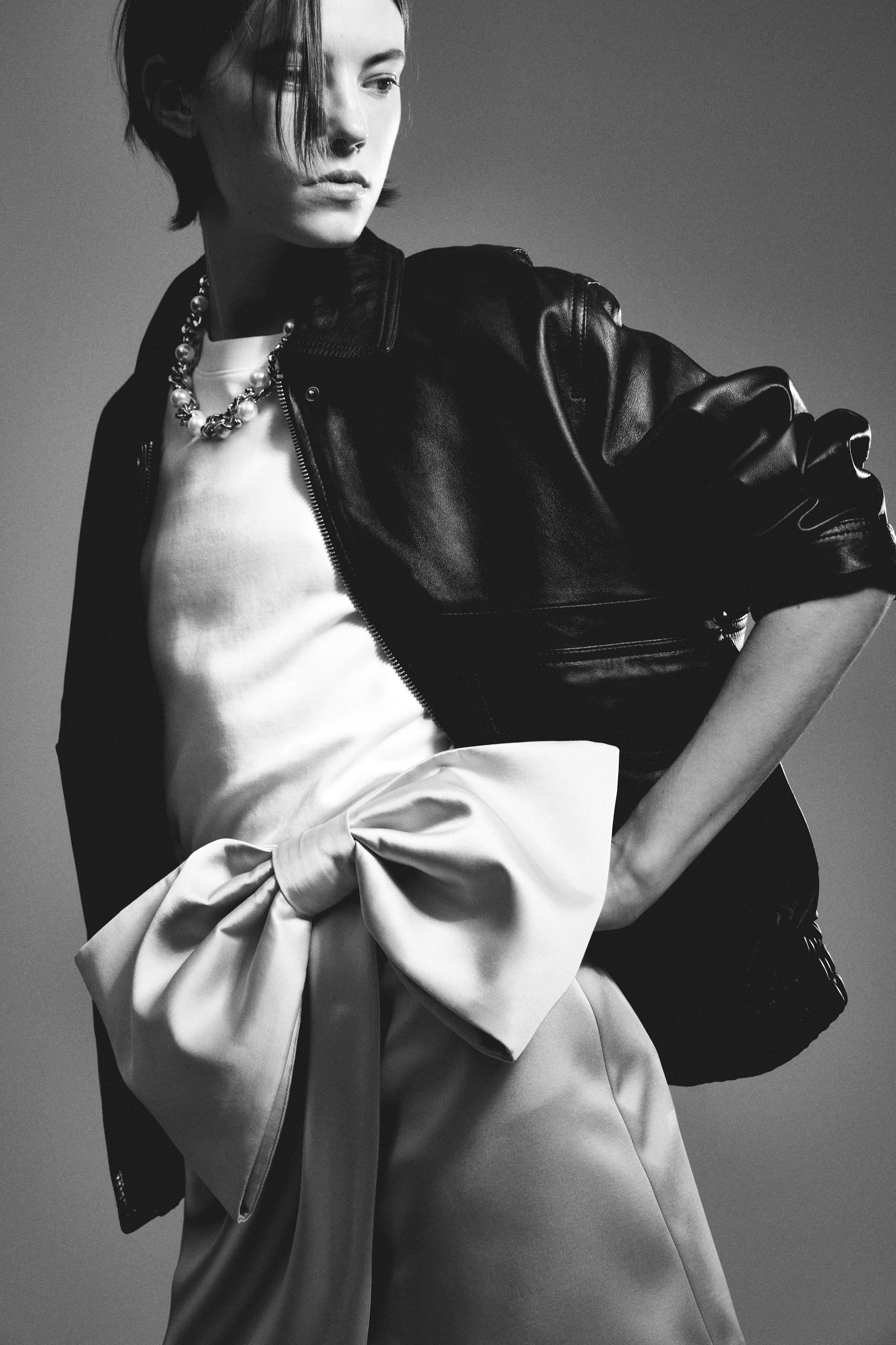 Bow-detail satin skirt