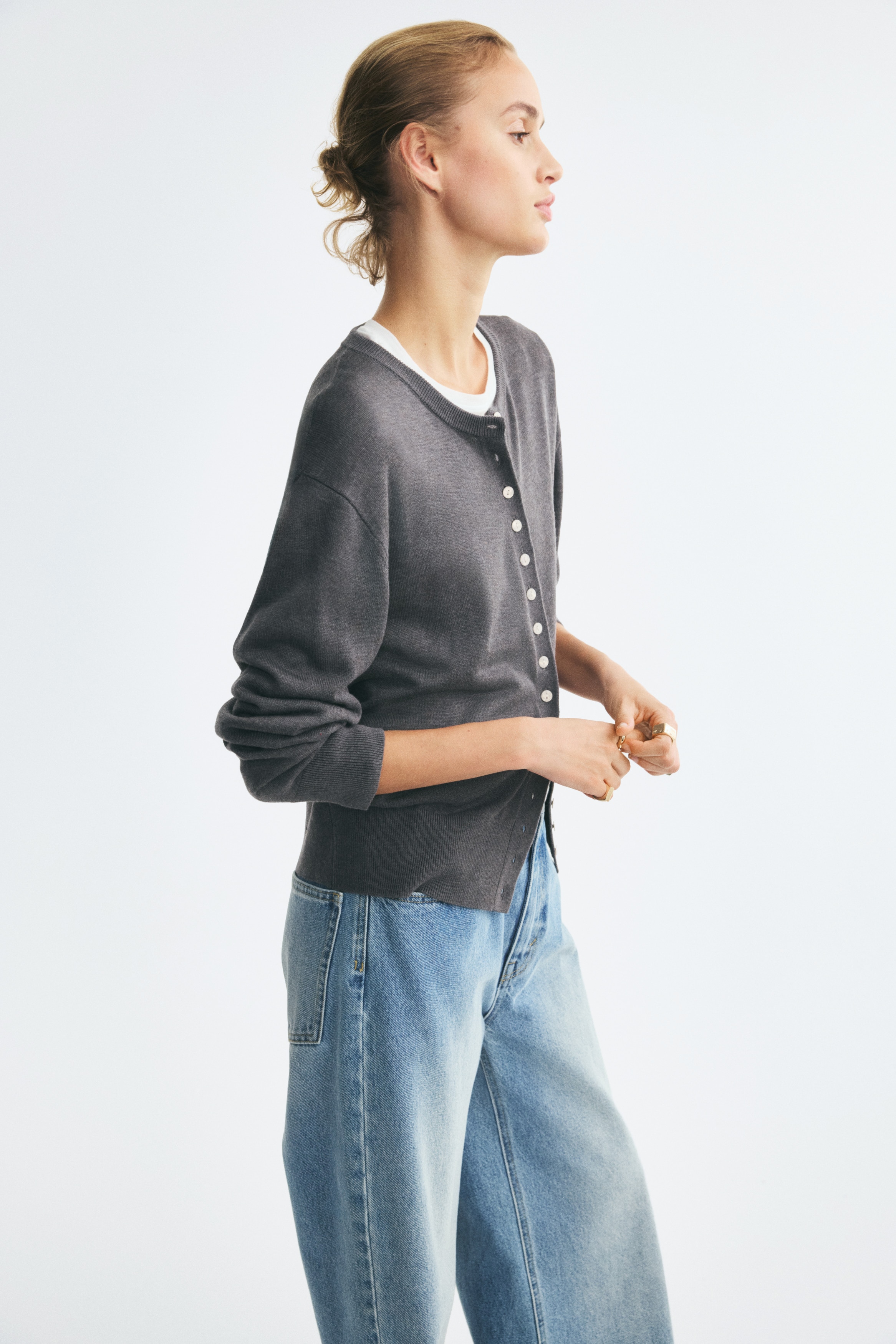 Fine-Knit Cardigan - thumbnail 4