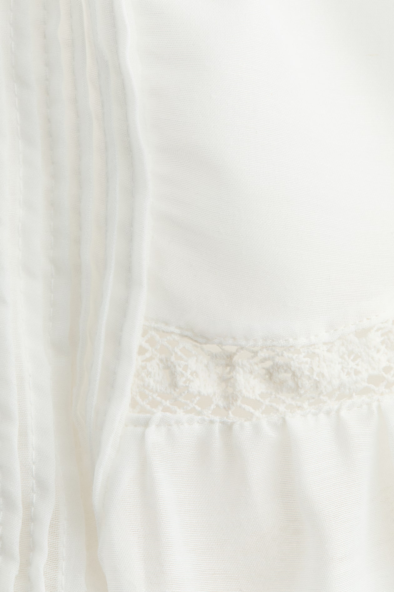 Ruffle-Trimmed Balloon-Sleeved Blouse - image 2