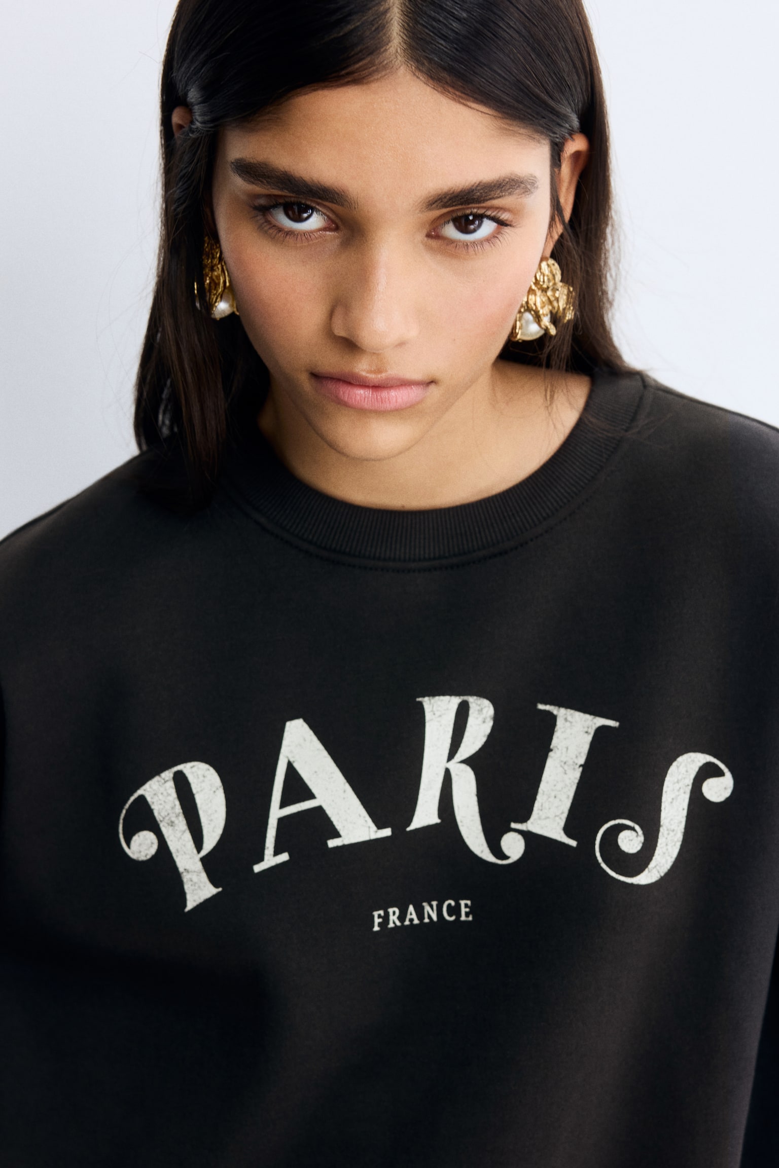 סווטשירט עם מוטיב - אפור כהה/Paris/בז' בהיר/Wellness - 4