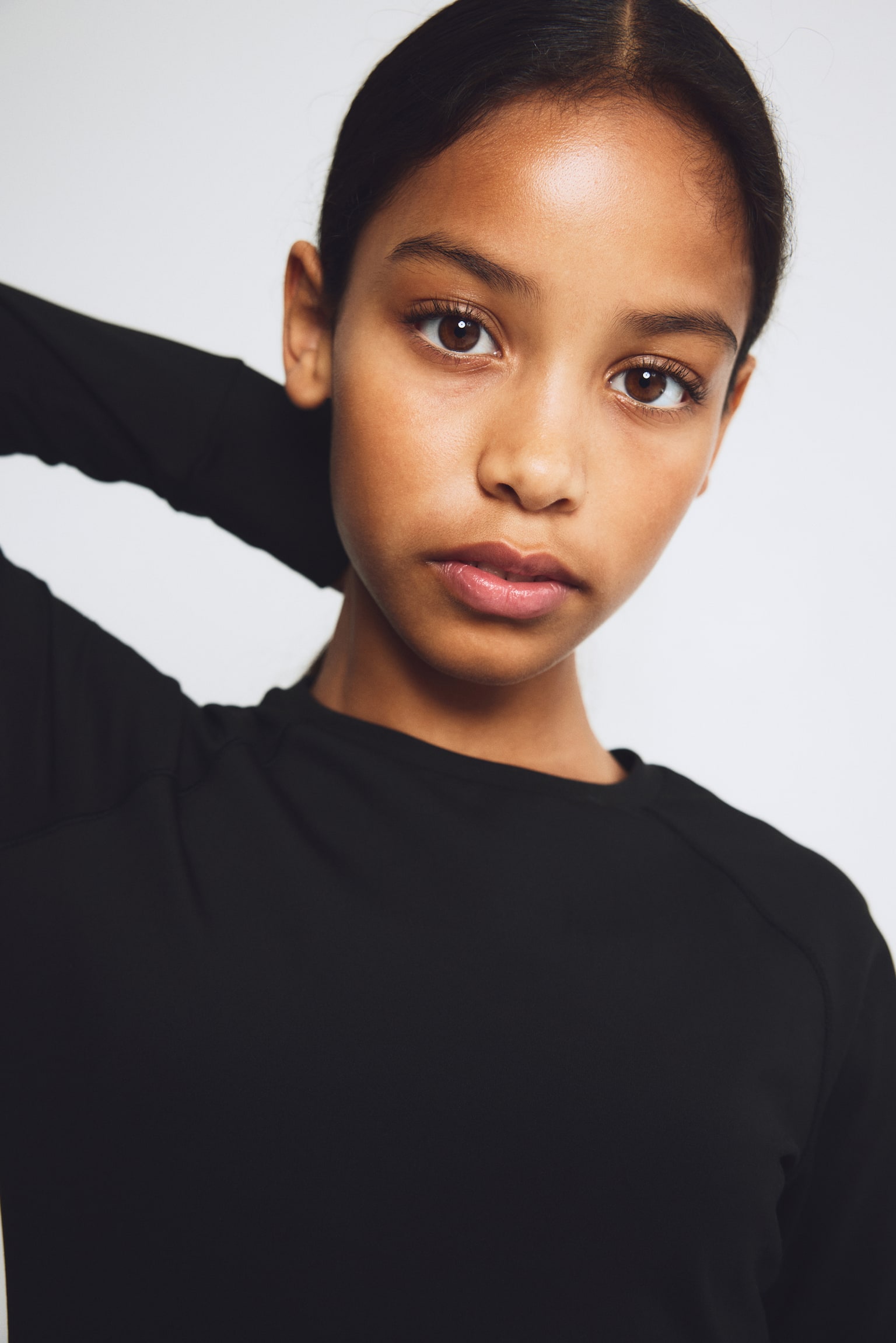 Детский топ H&M Move Warm Sports Top with Fleece SoftMove™, цвет: Чёрный — фото 4