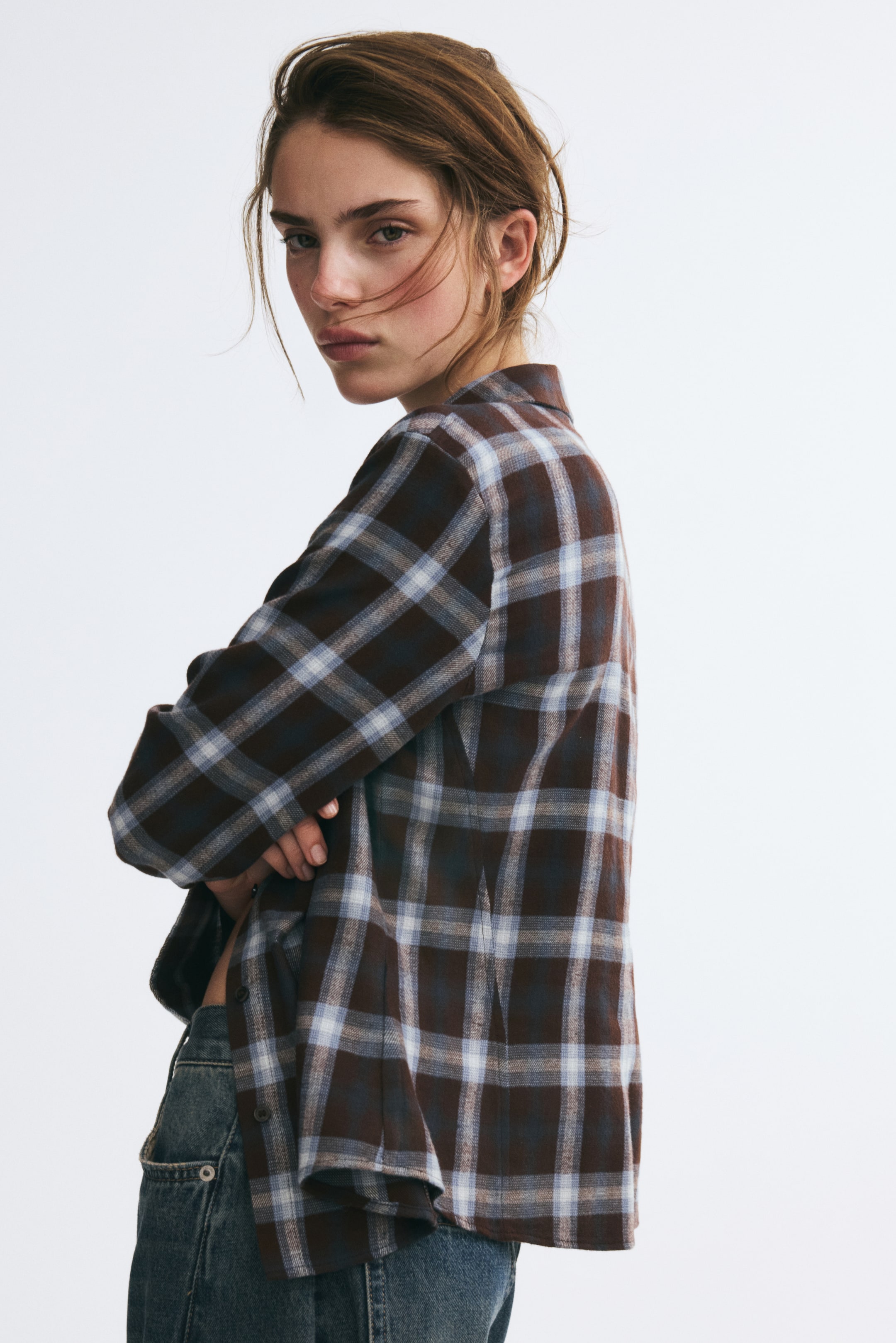 Ampliar la imagen: Camisa entallada de franela - Café oscuro/Cuadros - Ladies | H&M MX 1