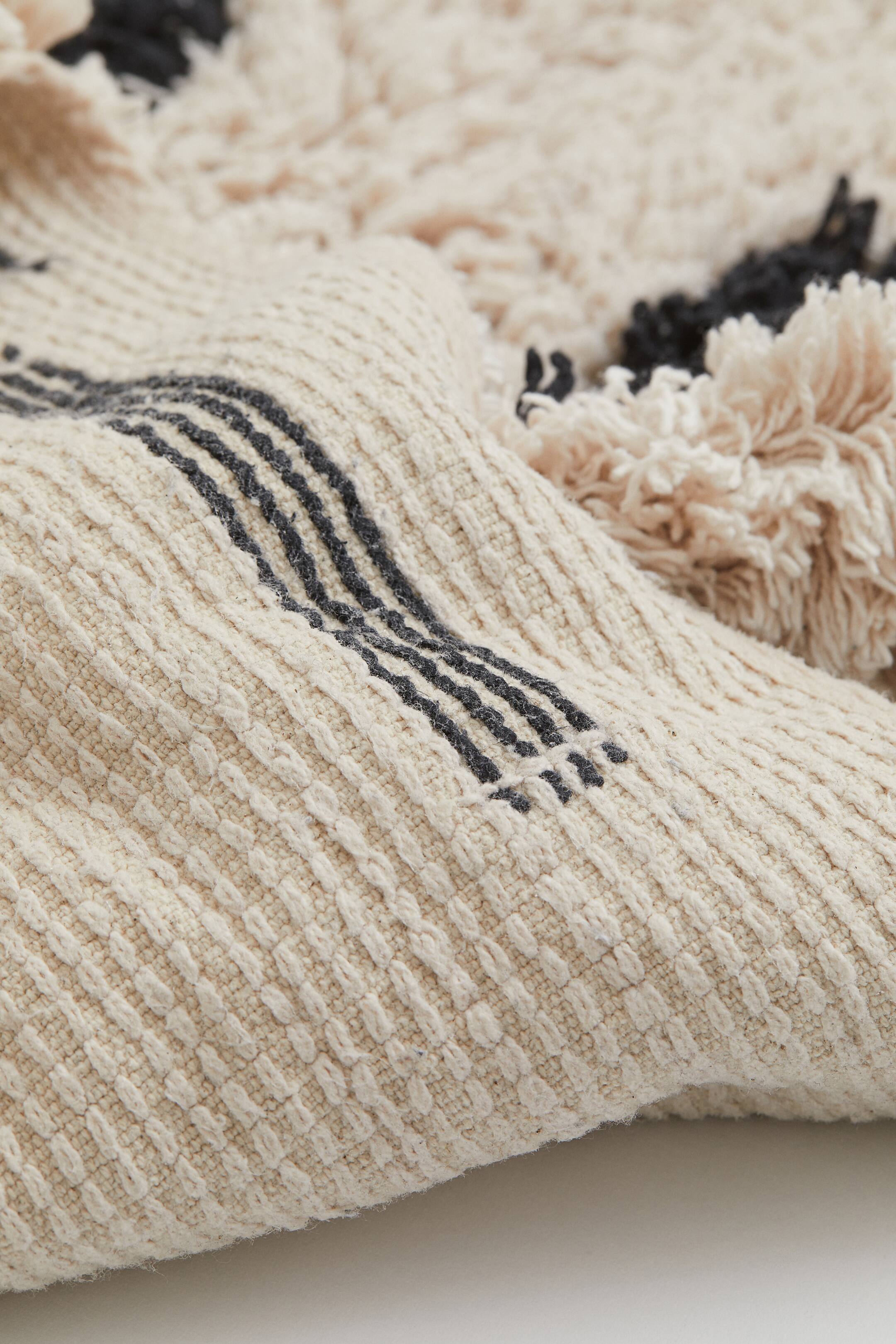 Deeppile bath mat Light beige/Patterned Home All H&M GB