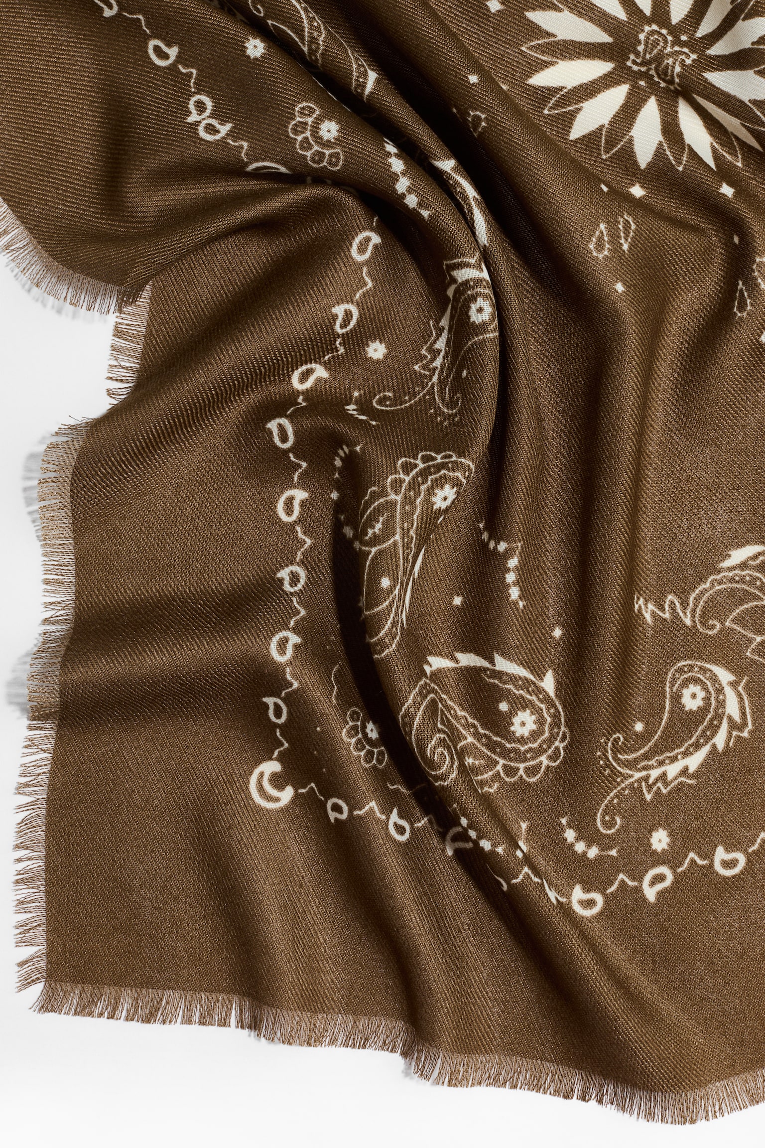 Женский шарф H&M Printed Scarf, цвет: Тёмный бежевый — фото 2