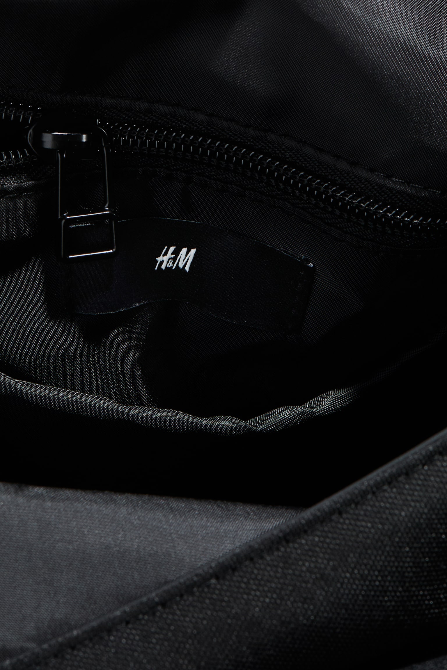 Rygsæk med roll top-åbning - Sort - 3