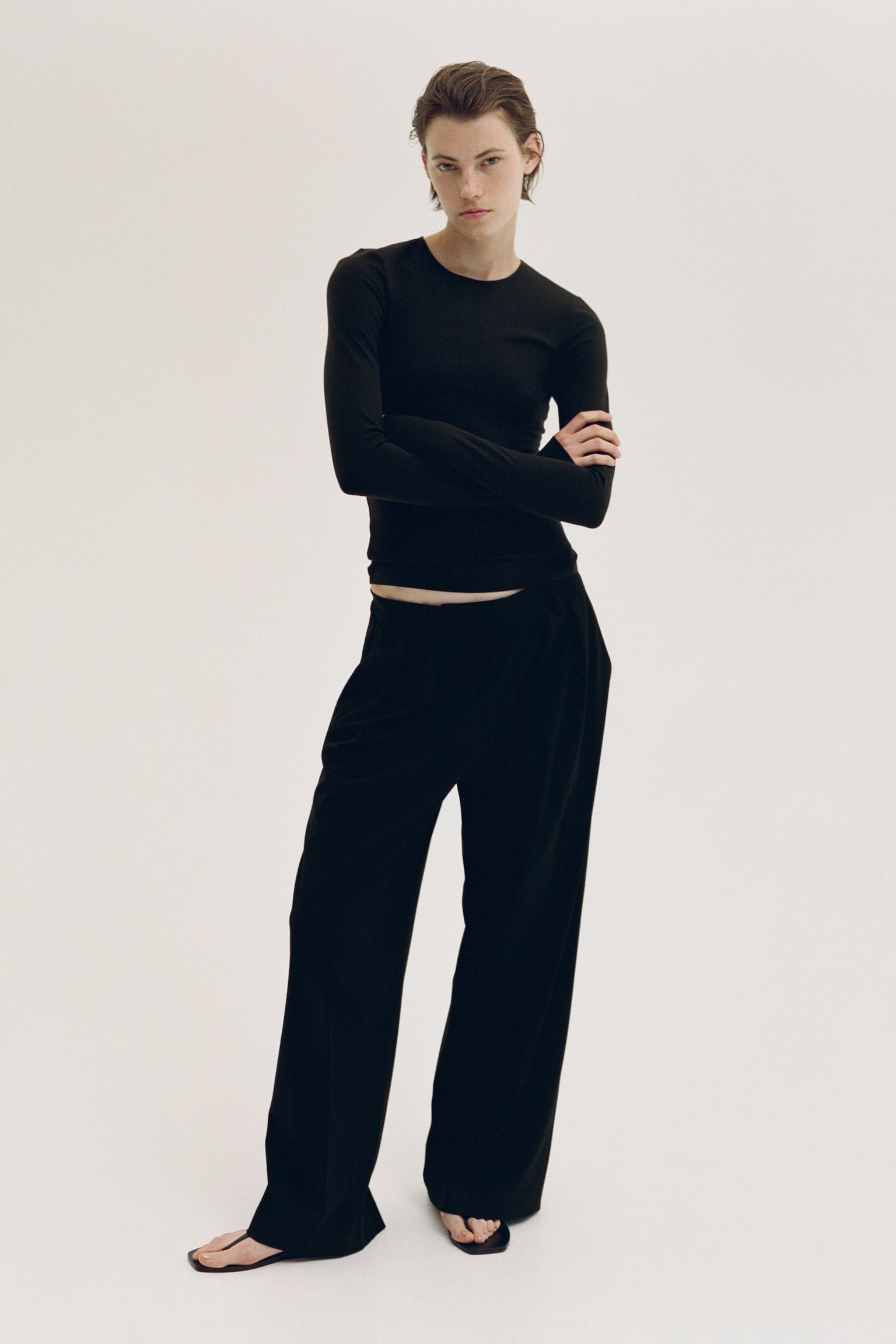 Женский топ H&M Soft Sculpting Long-Sleeved, цвет: Чёрный — фото 4