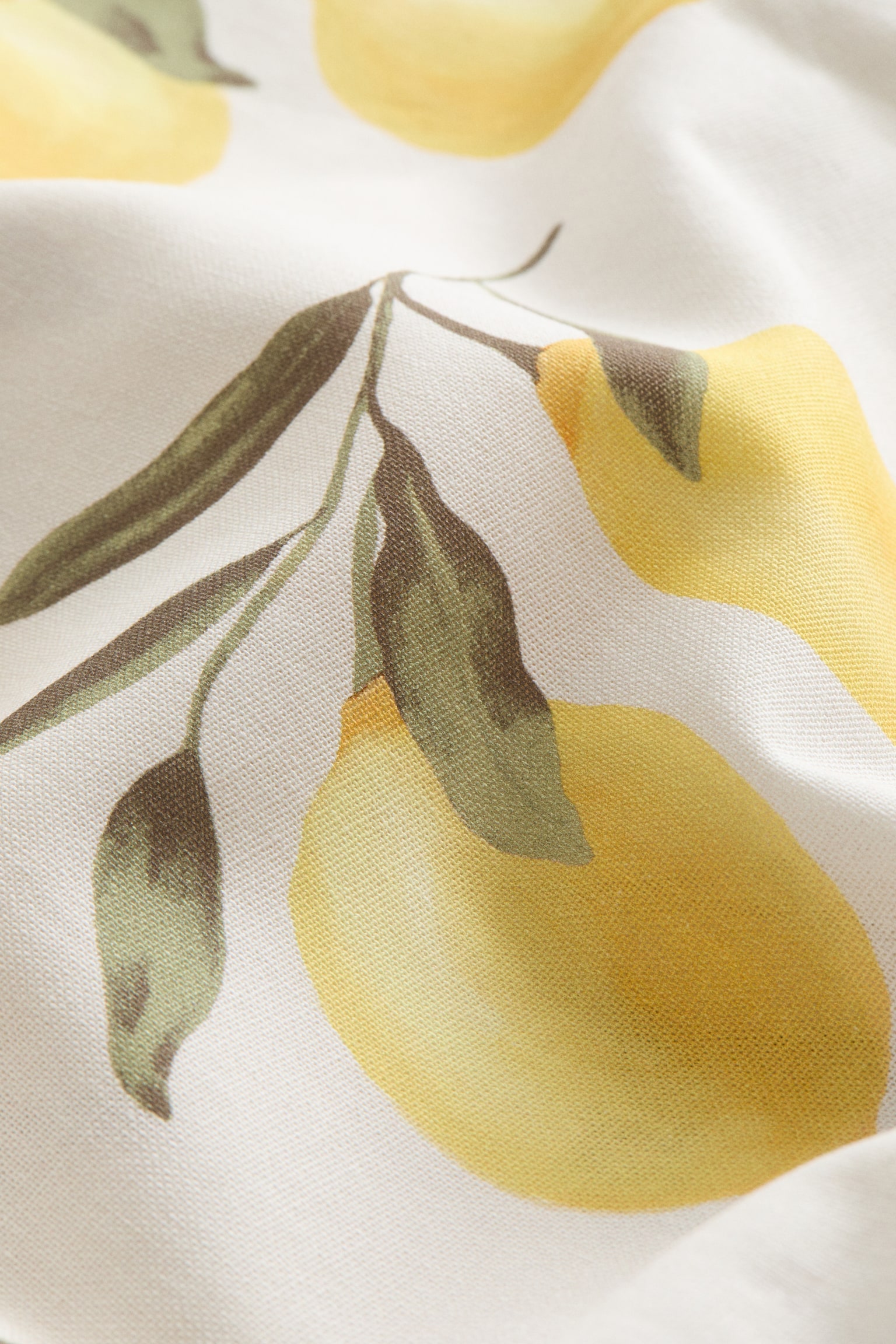 Wzorzysta poszewka na poduszkę - Jasnobeżowy/Cytryny/Jasnobeżowy/Kwiaty/Jasnobeżowy/Oliwki/Jasnobeżowy/Kwiaty/Jasnobeżowy/Pomarańcze/Jasnobeżowy/Wzór/Wielobarwny/Kwiaty/Jasnobeżowy/Różowe kwiaty - 5