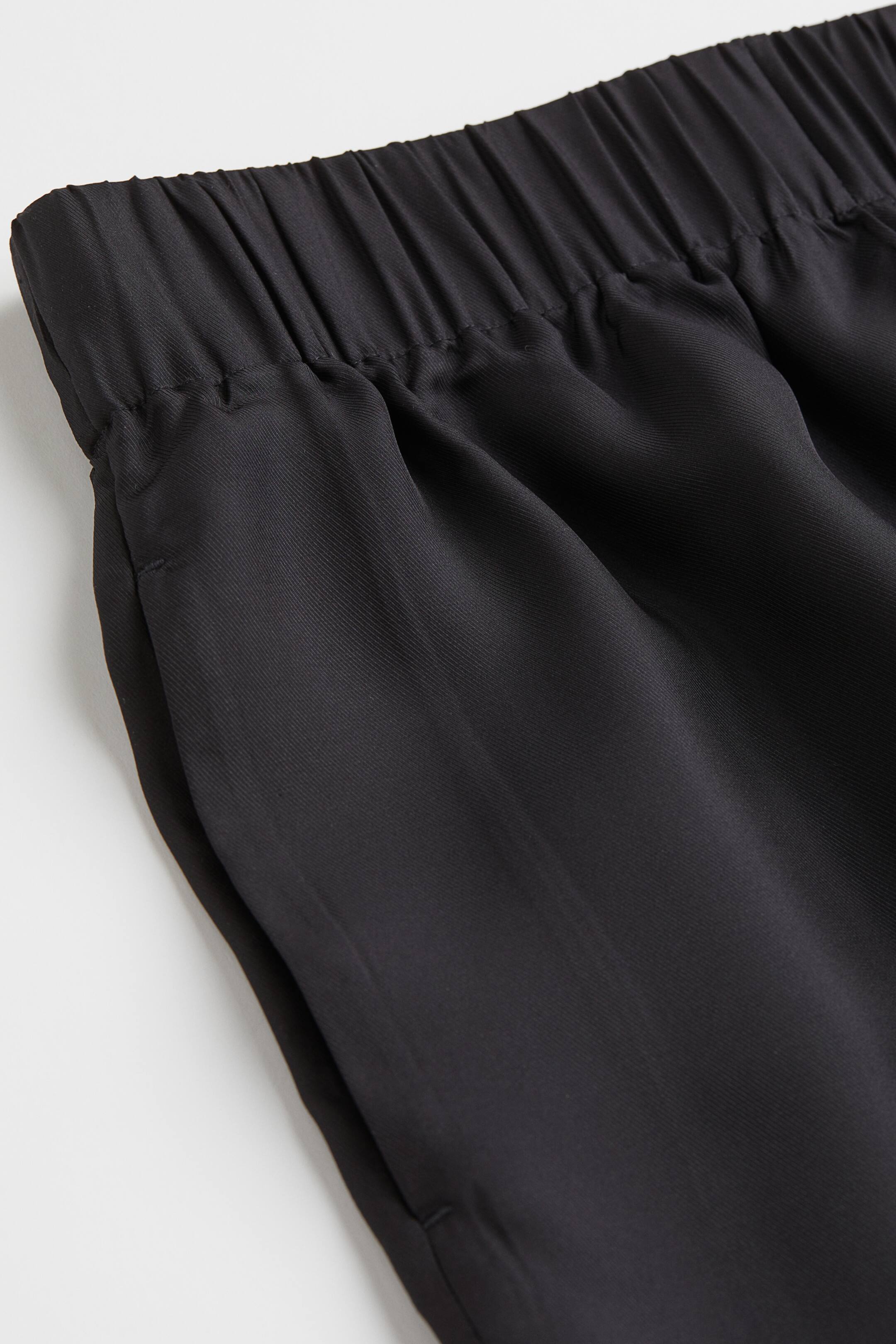 Silk-blend twill shorts - Black - Ladies | H&M GB