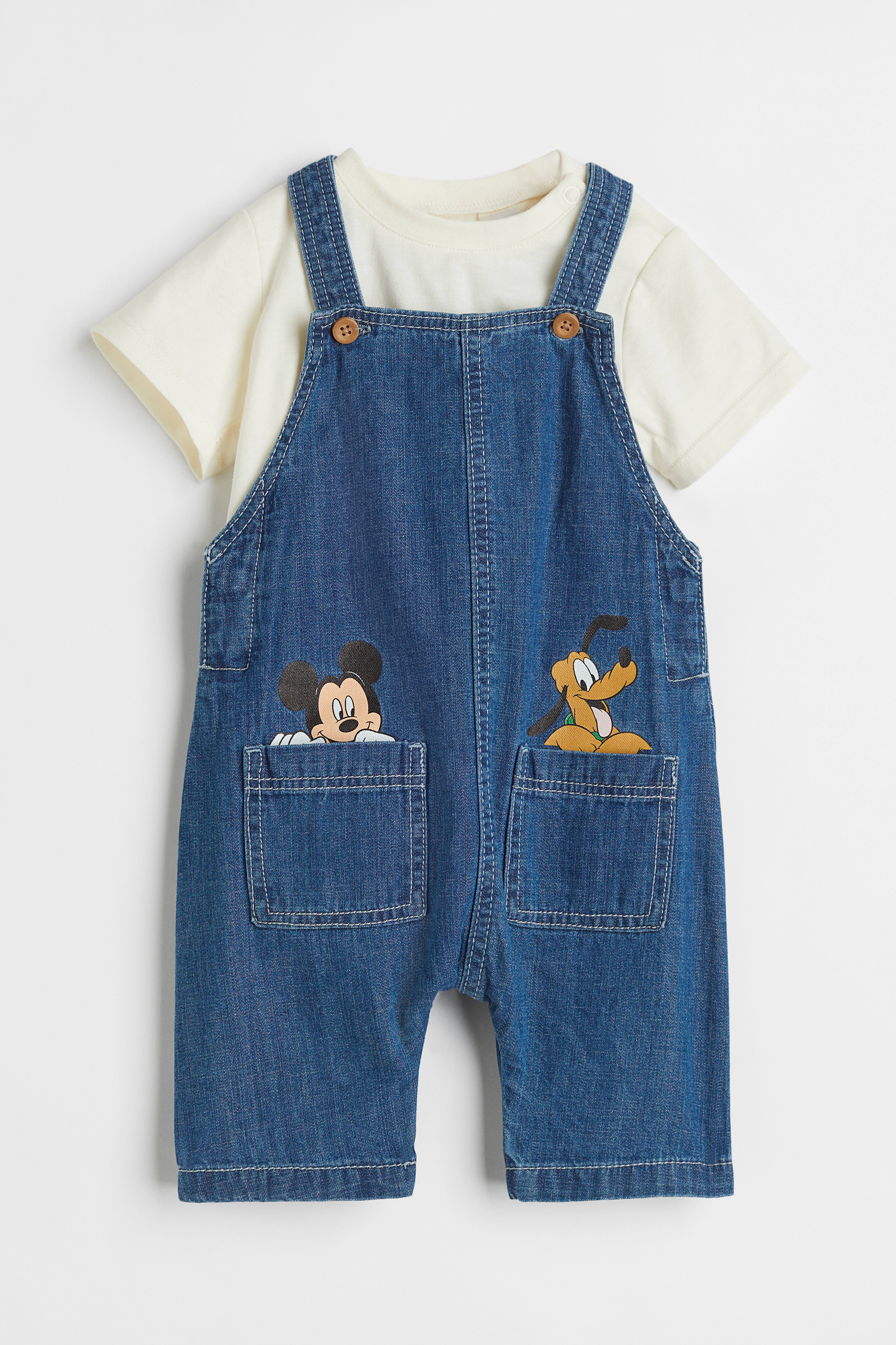 2 piece T shirt and dungarees set