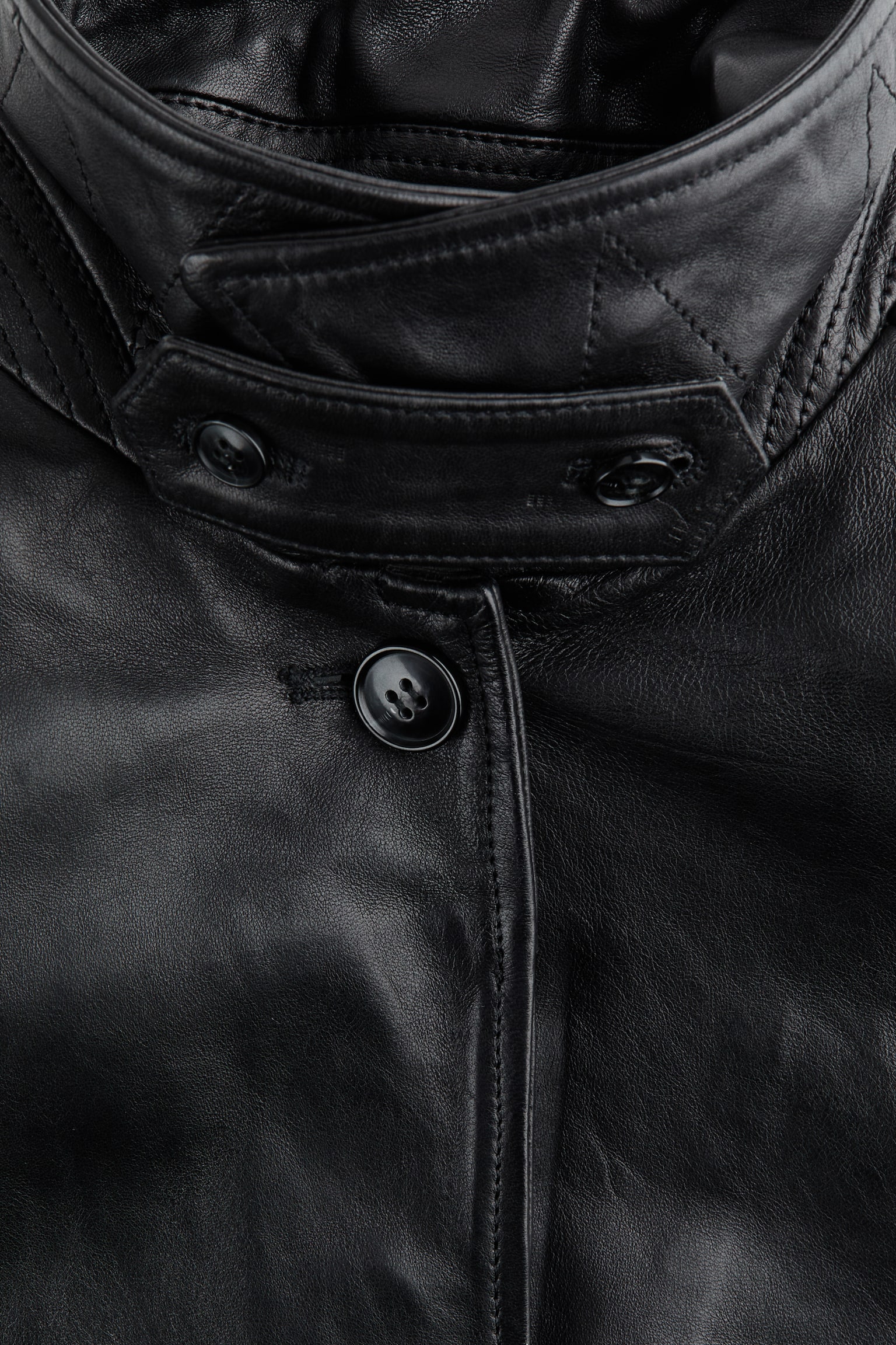 Женская куртка H&M Shoulder-Pad Leather, цвет: Чёрный — фото 7