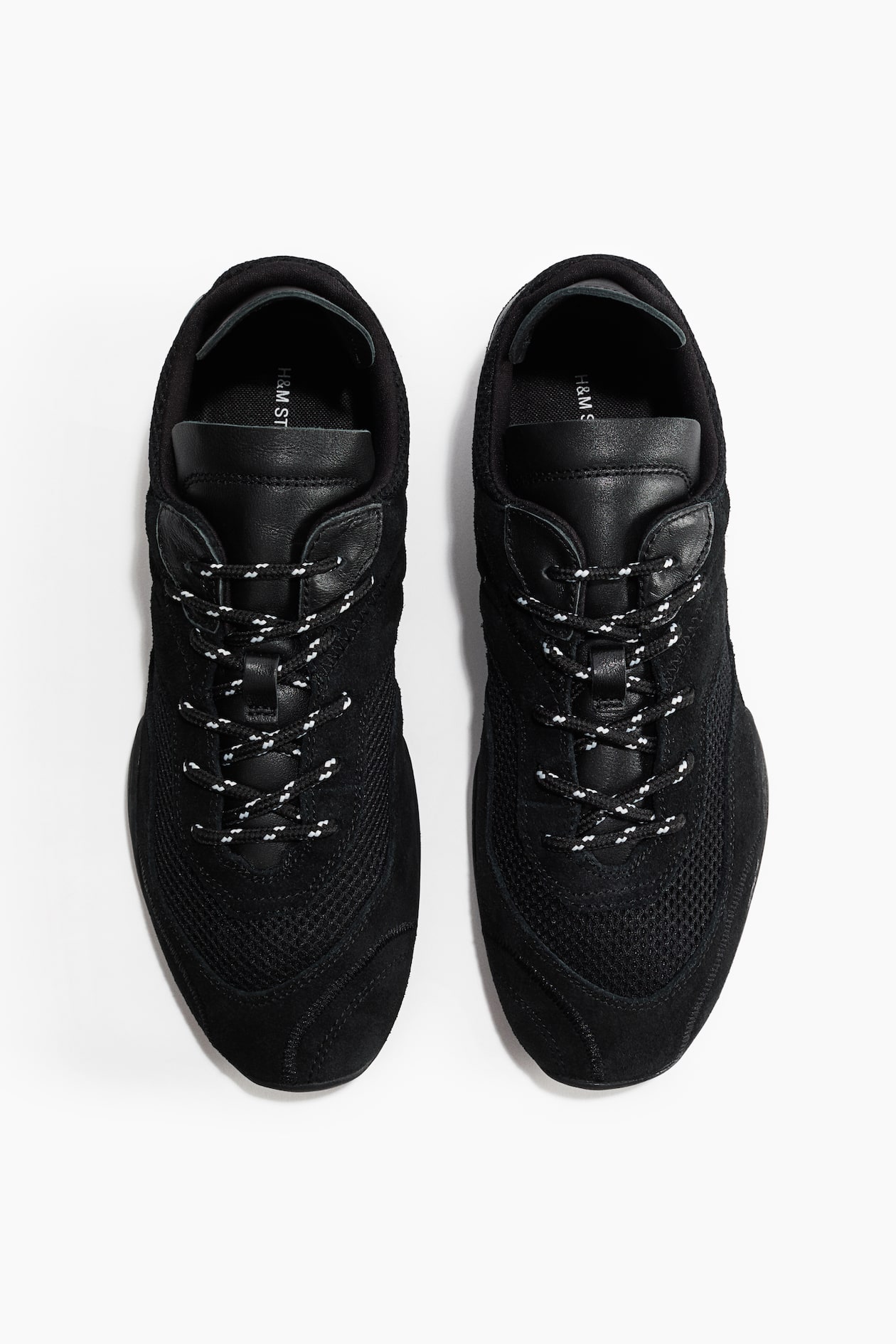 Sneakers - image 4