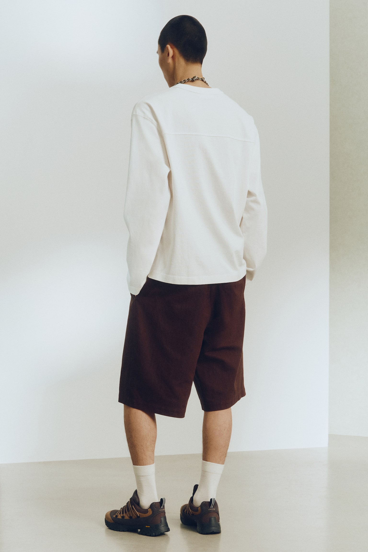 Loose Fit Long-sleeved cotton T-shirt - לבן - 4