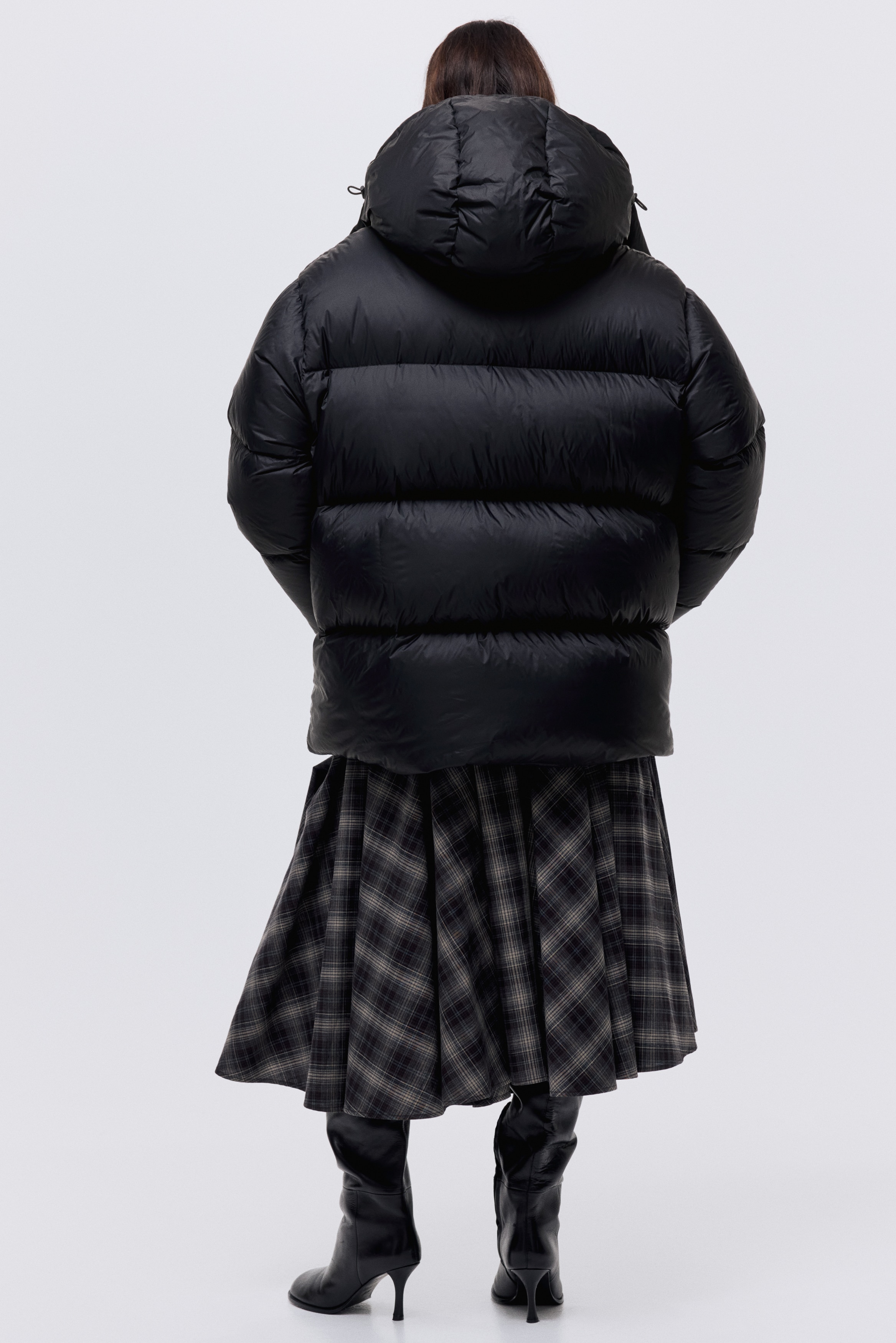 Hooded down puffer jacket