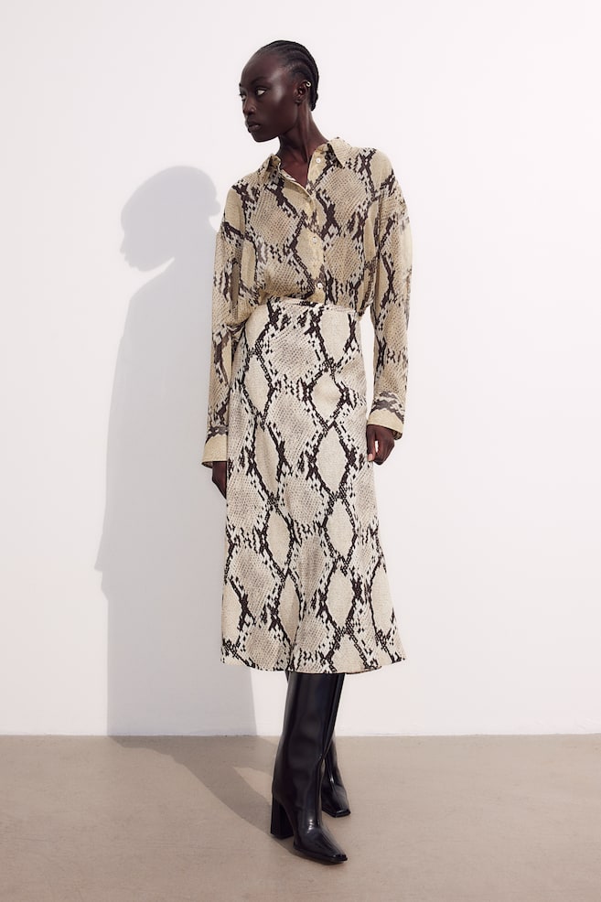Patterned crêpe skirt - Beige/Snakeskin-patterned/Light beige/Leopard print - 1