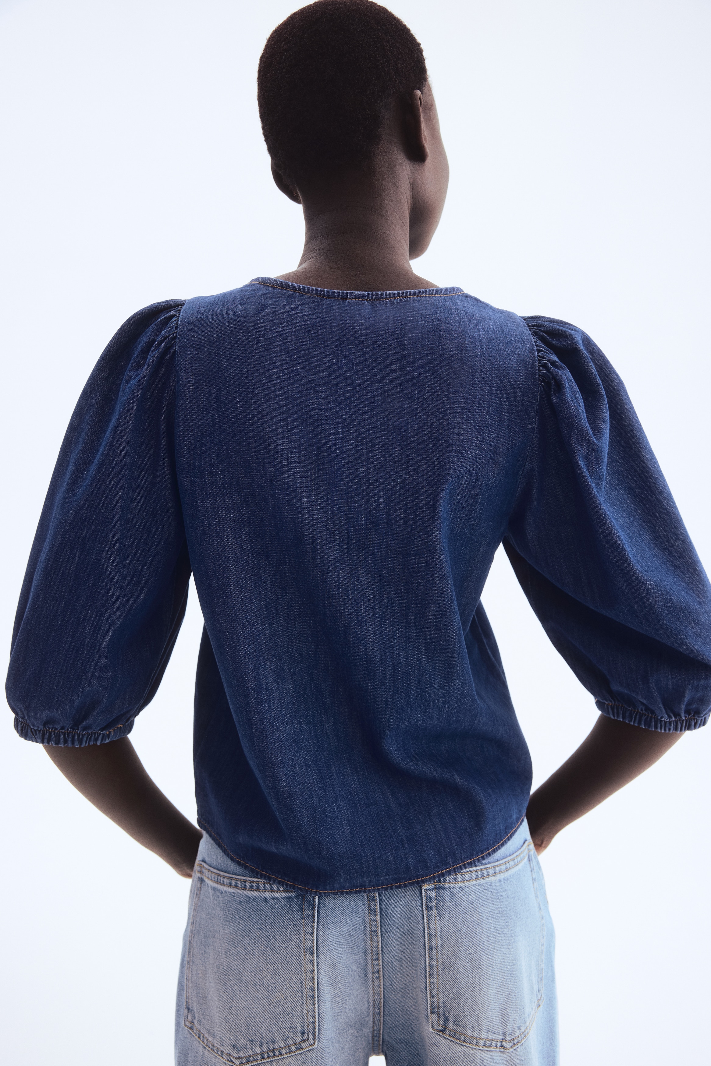 Balloon-sleeved denim blouse
