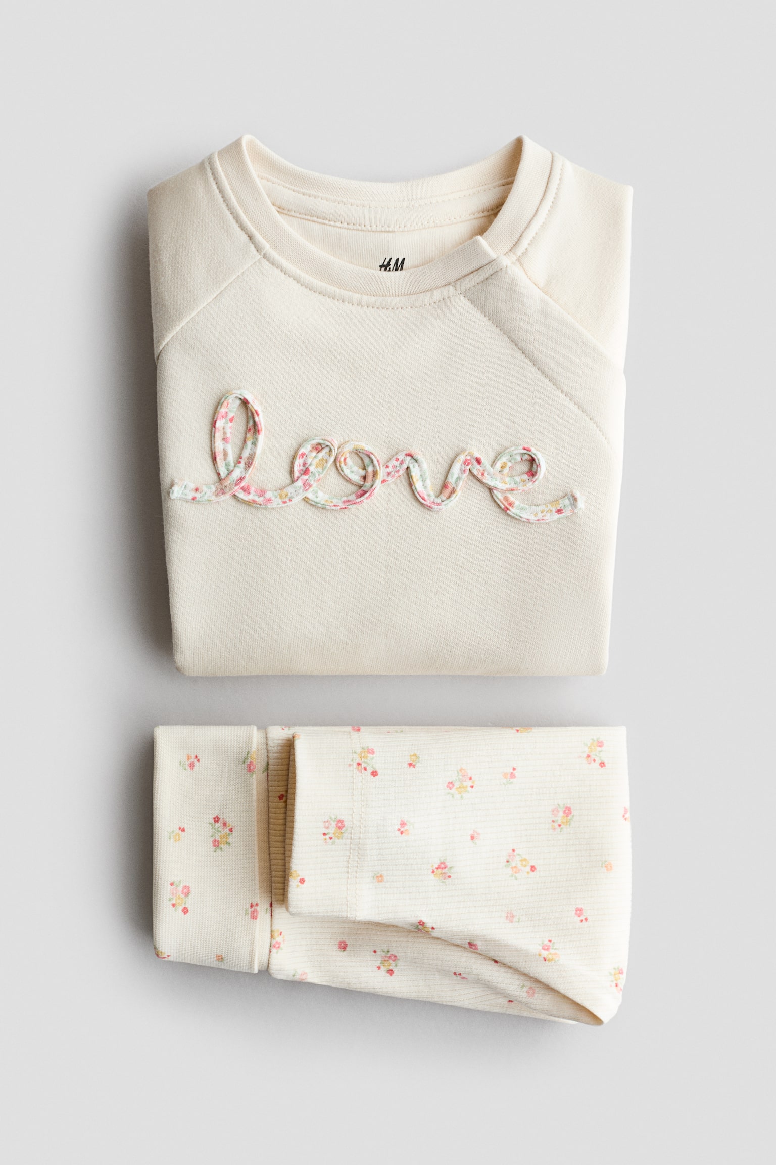 2-piece cotton set - Light beige/Love/Light green/Tiny Dreamer/Light beige/Floral/Powder pink/Hearts/Cream/Hello/Natural white/Striped - 2