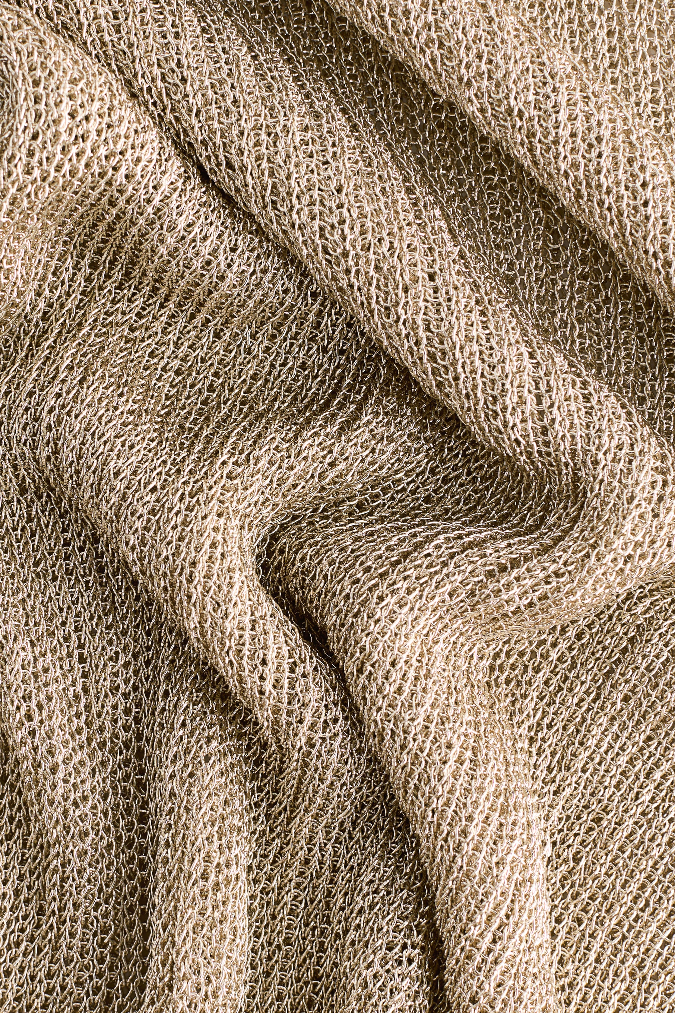 Robe scintillante avec jupe évasée