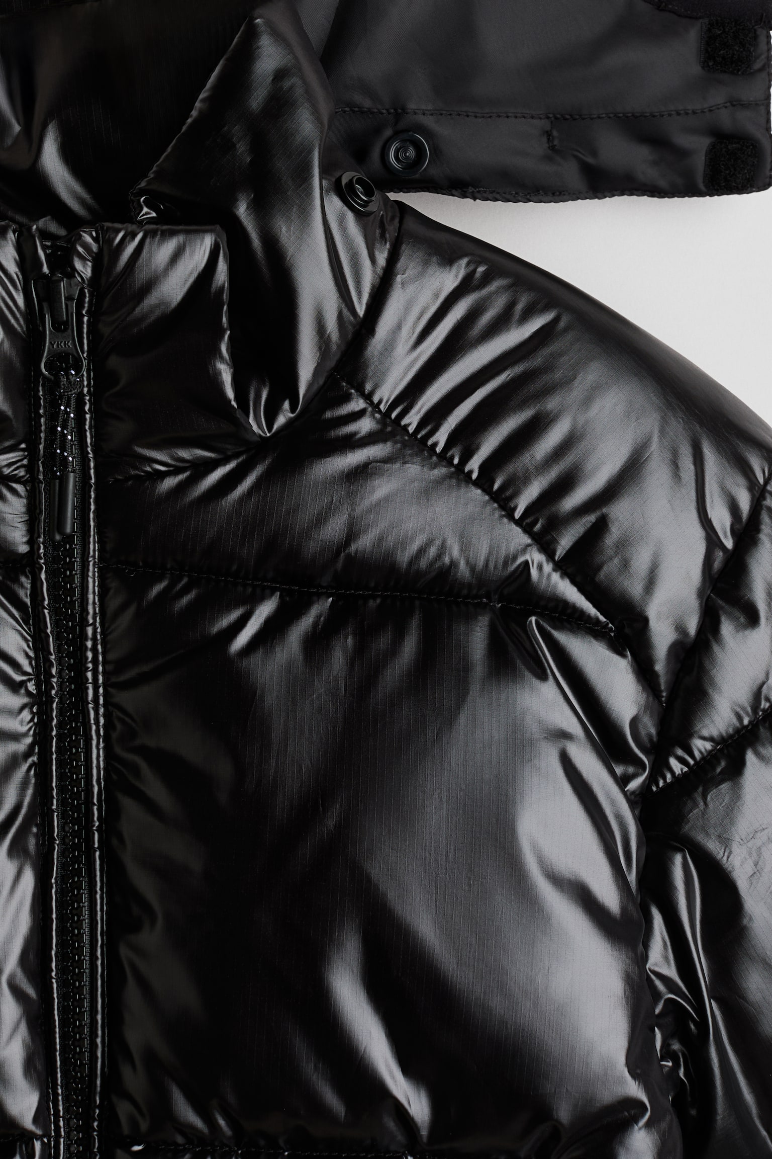 Детская куртка H&M Hooded Puffer, цвет: Чёрный — фото 2