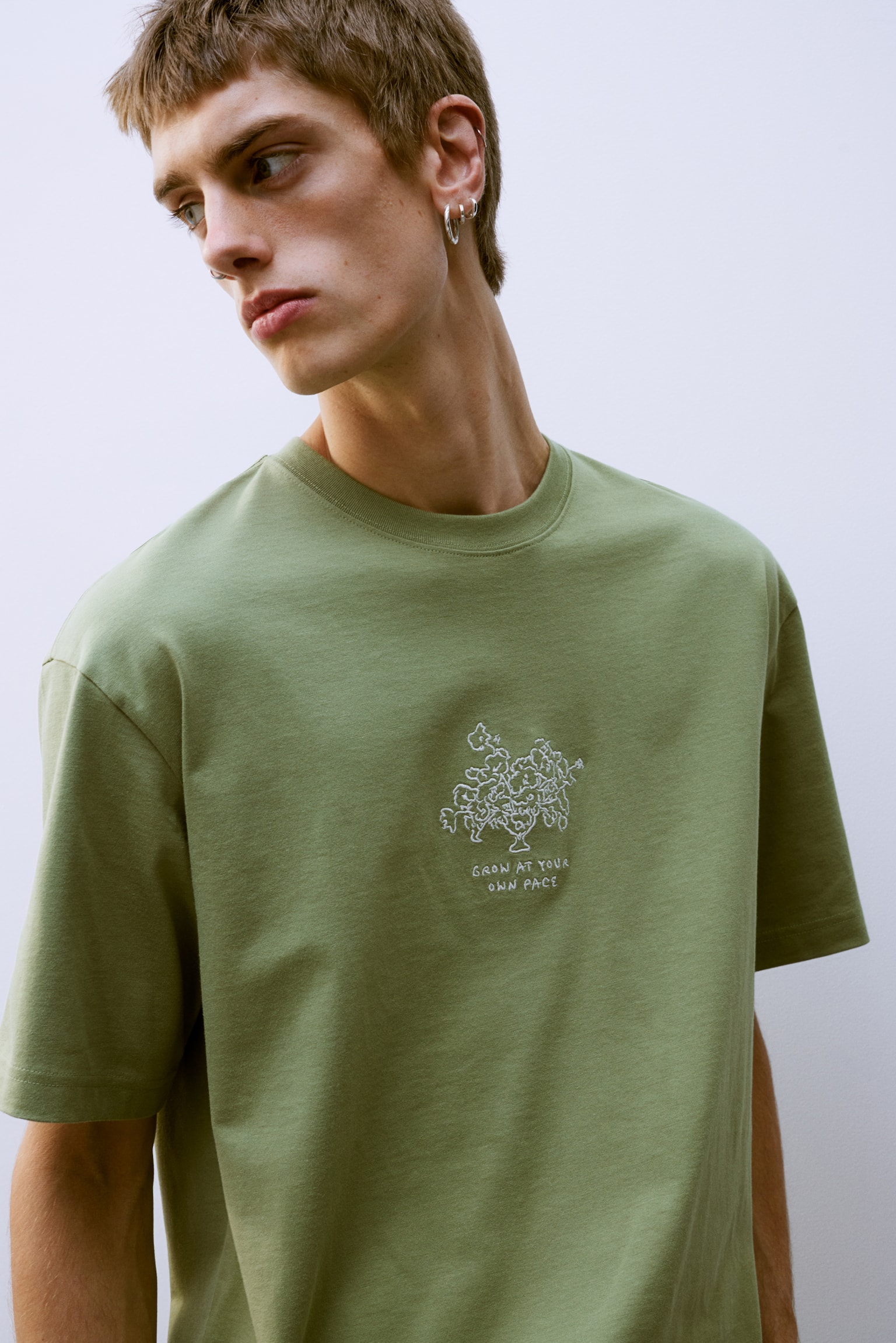 Loose Fit Printed T-shirt - Green/Grow/White/Celestial Blues/Brown/Celebrate Diversity/Brown/Mushrooms/Dark blue/Total/White/Bloomcraft/Pistachio green/Be Kind/Black/Word/White/Glow/White/Essentials/Light beige/White/Disco Kebab/Cream/Nature/Brown/Tectonics - 1