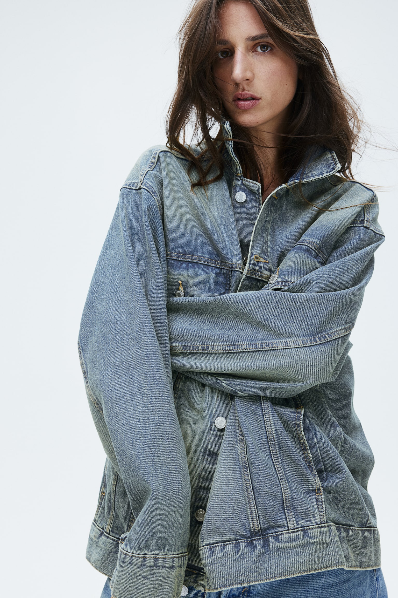 Oversized denim jacket - Light denim blue/Denim blue/Dark denim blue - 4