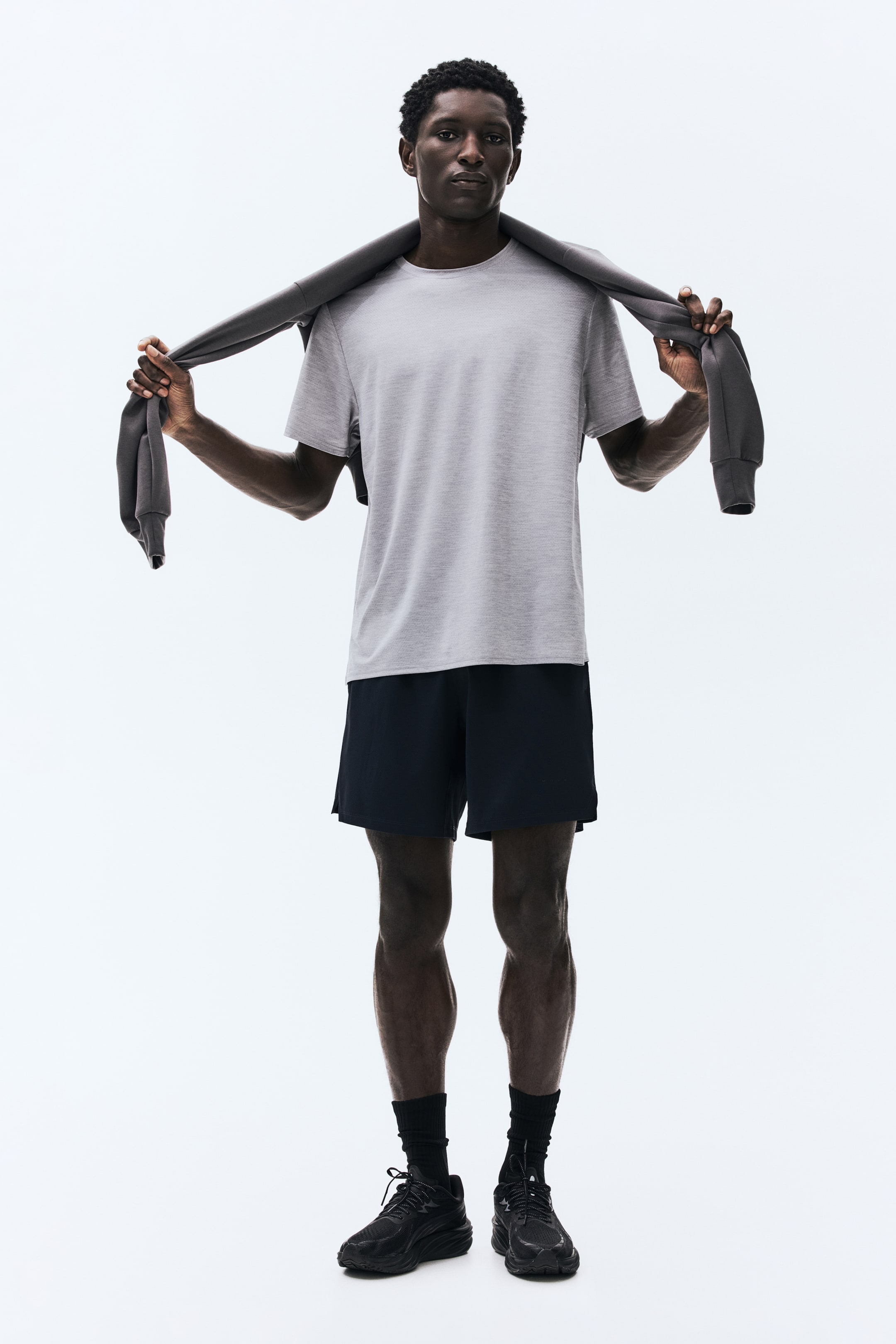 Zobrazit větší obrázek: Sportovní šortky DryMove™ - Námořnická modř - MUŽI | H&M CZ 2