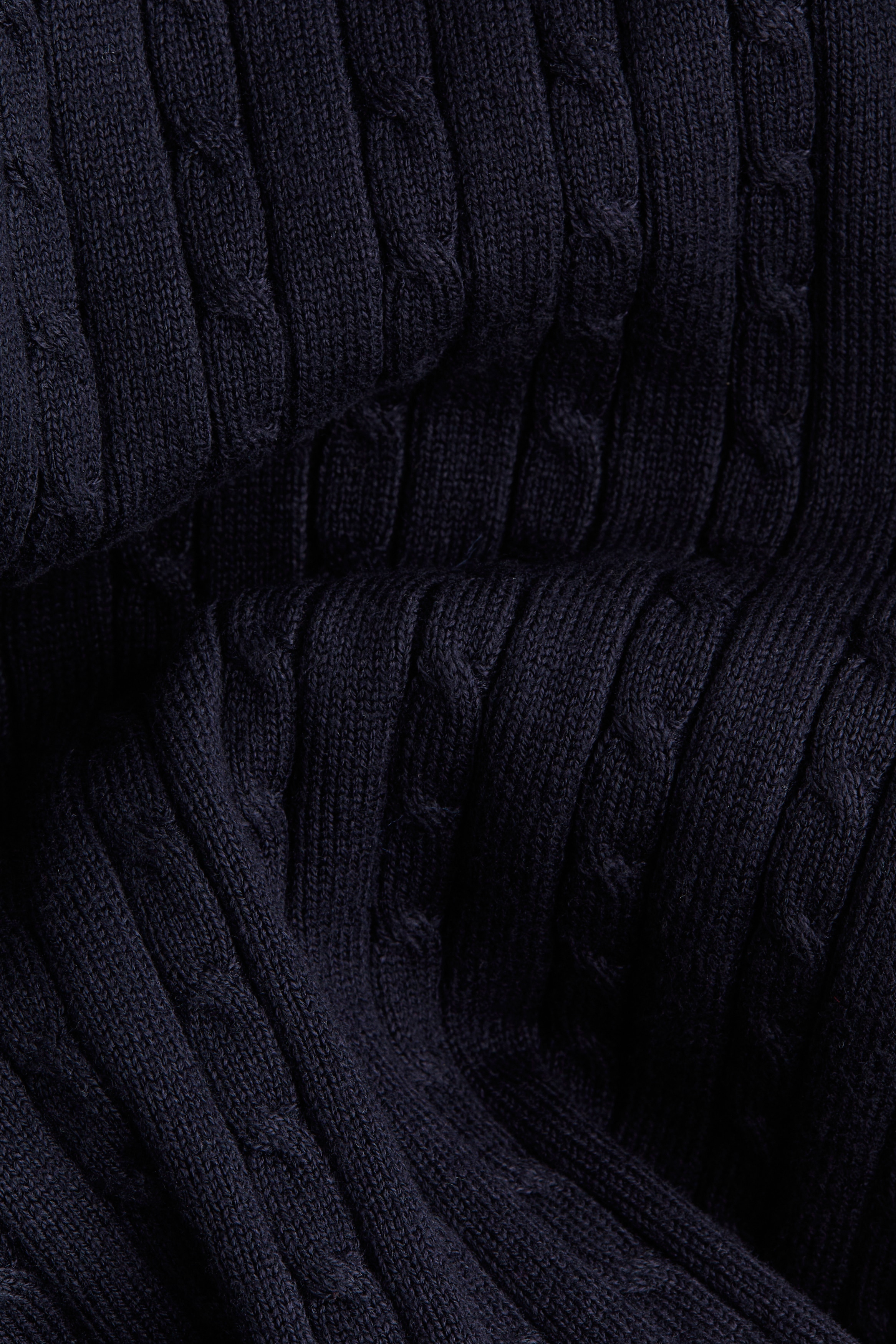Cable-knit jumper