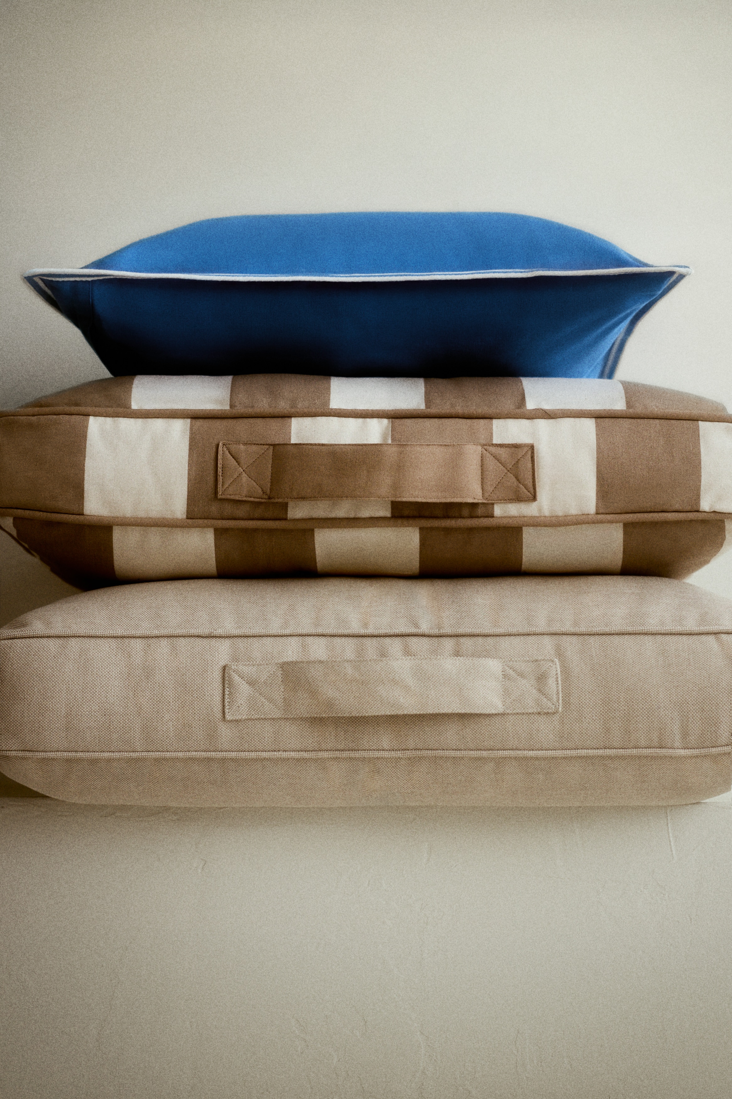 Copricuscino in tela di cotone - Blu acceso/Beige chiaro/Beige/Rosso acceso