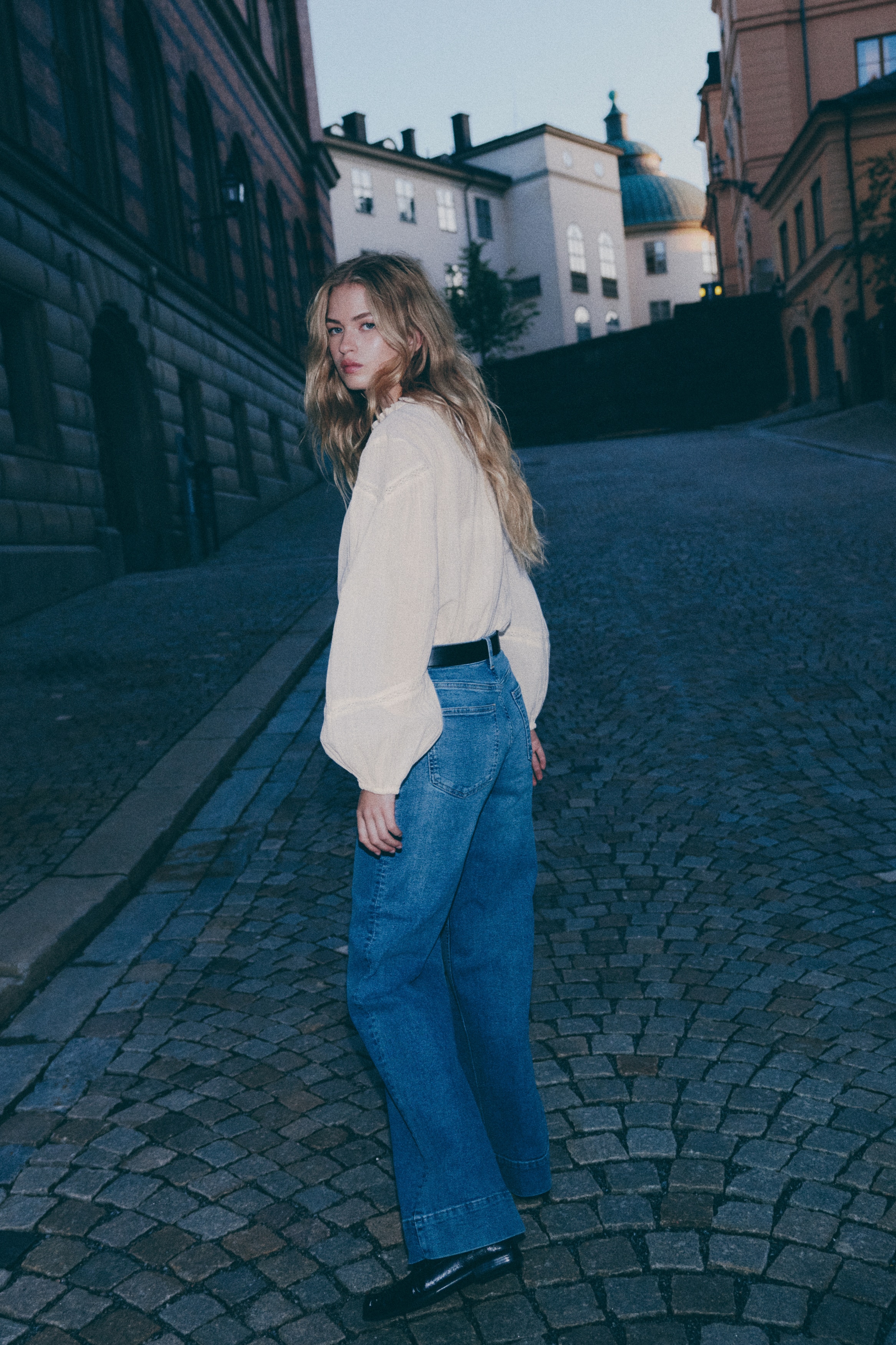 Frill-collared cotton blouse