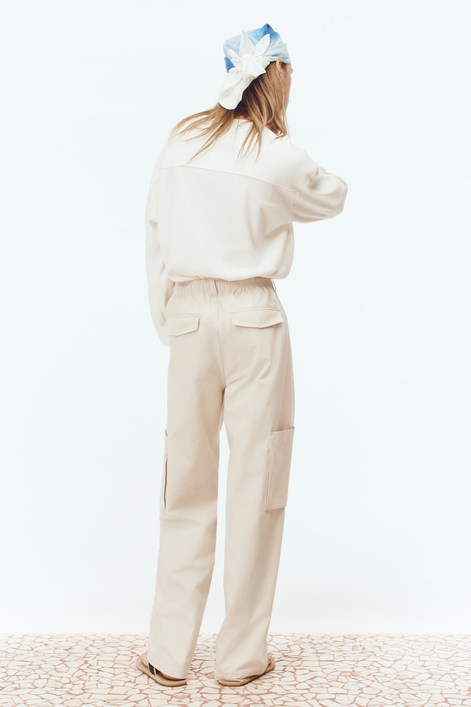 Мужские брюки H&M Loose-Fit Cargo, цвет: Светлый бежевый — фото 4