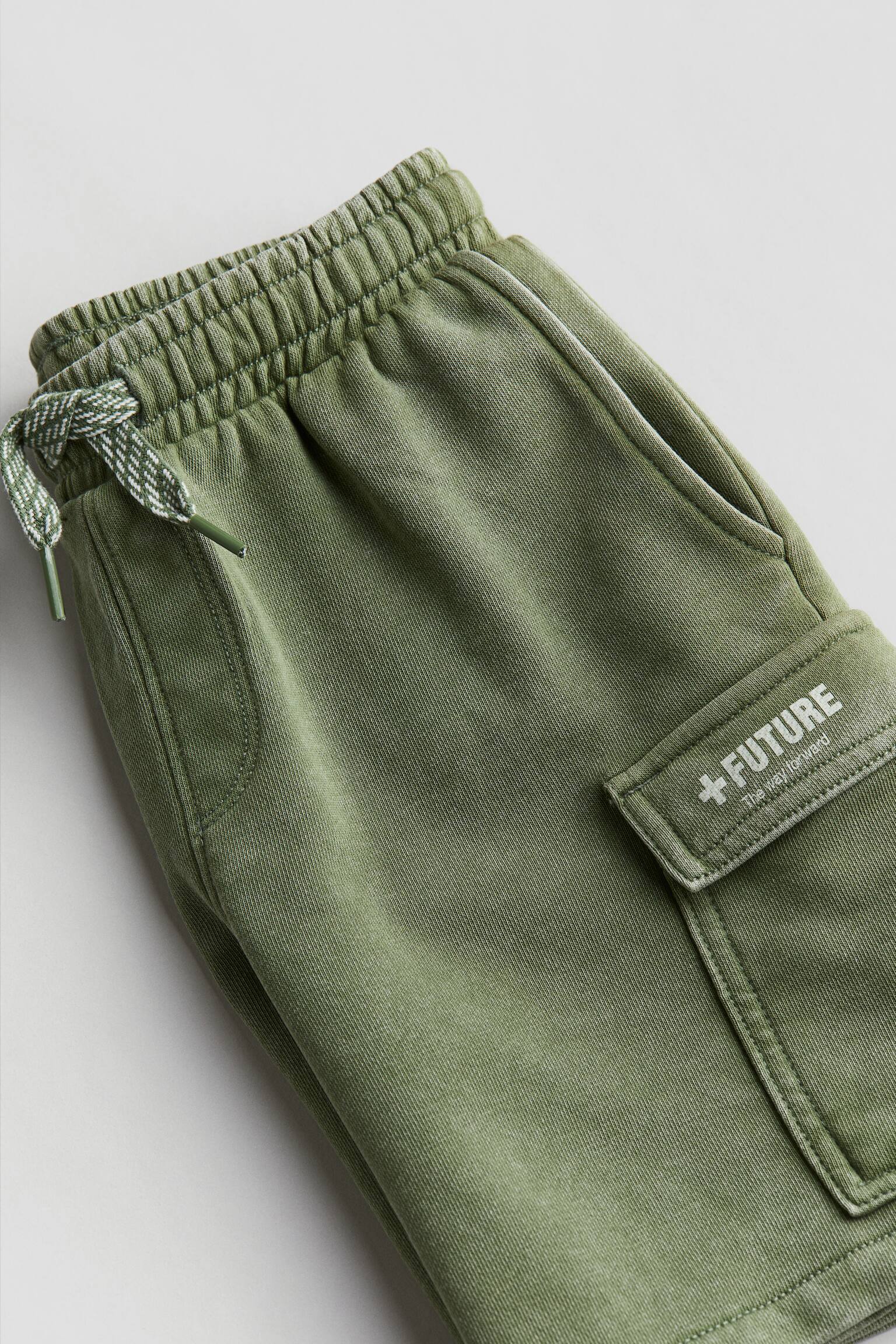 Cargo sweatshorts - Khaki green/Beige - 2