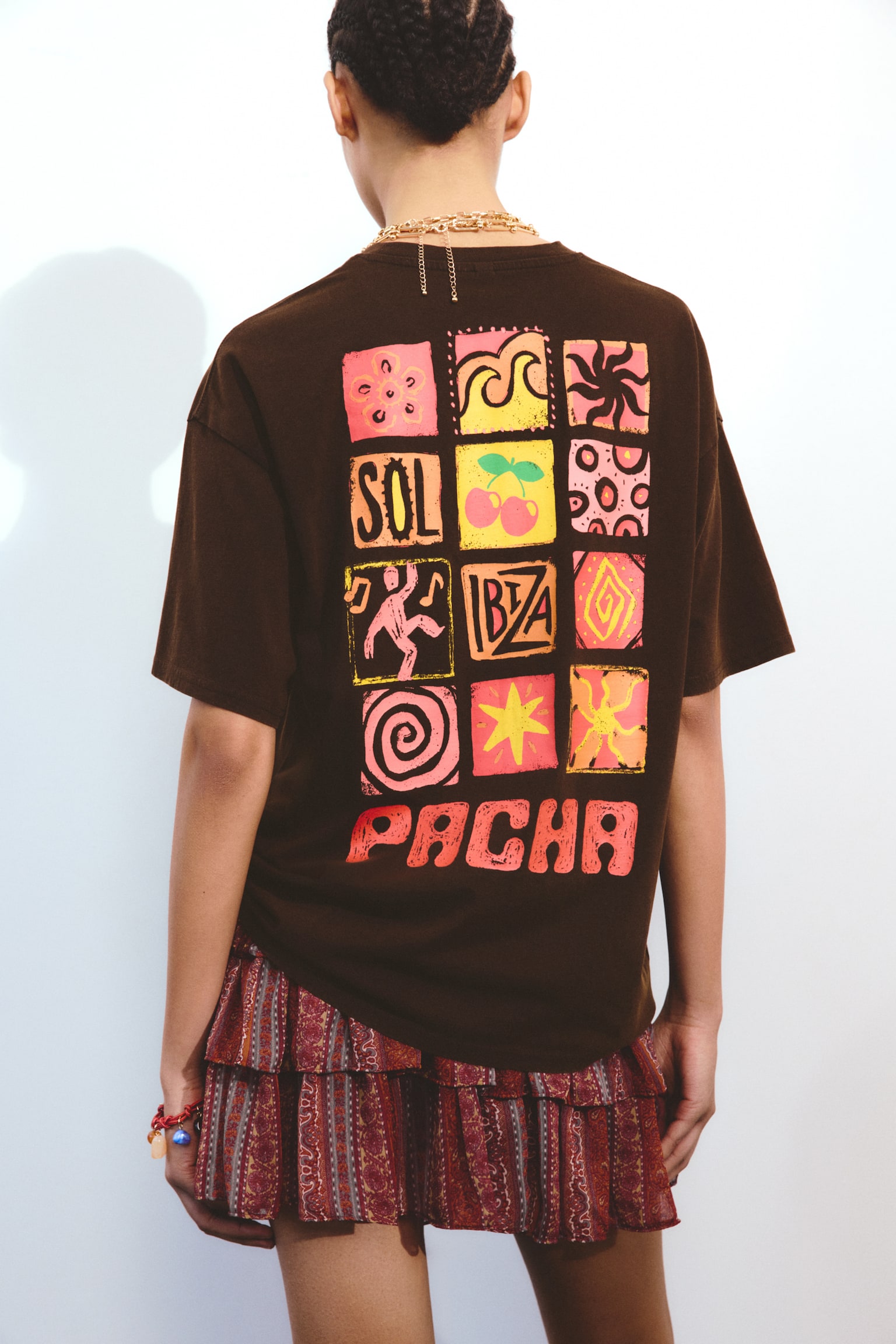 Áo thun dáng thụng in hoạ tiết - Màu nâu đậm/Pacha/Màu đen/Pink Floyd/Màu cam/Pacha/Màu kem/Pacha/Màu xanh dương/Degas/Màu hồng phấn/The Doors/Màu be/The Smashing Pumpkins/Màu xanh lá/Woodstock/Màu xám đậm/Nirvana/Màu xám/Capri/Màu be nhạt/Monet/Màu cam nhạt/Grateful Dead - 4