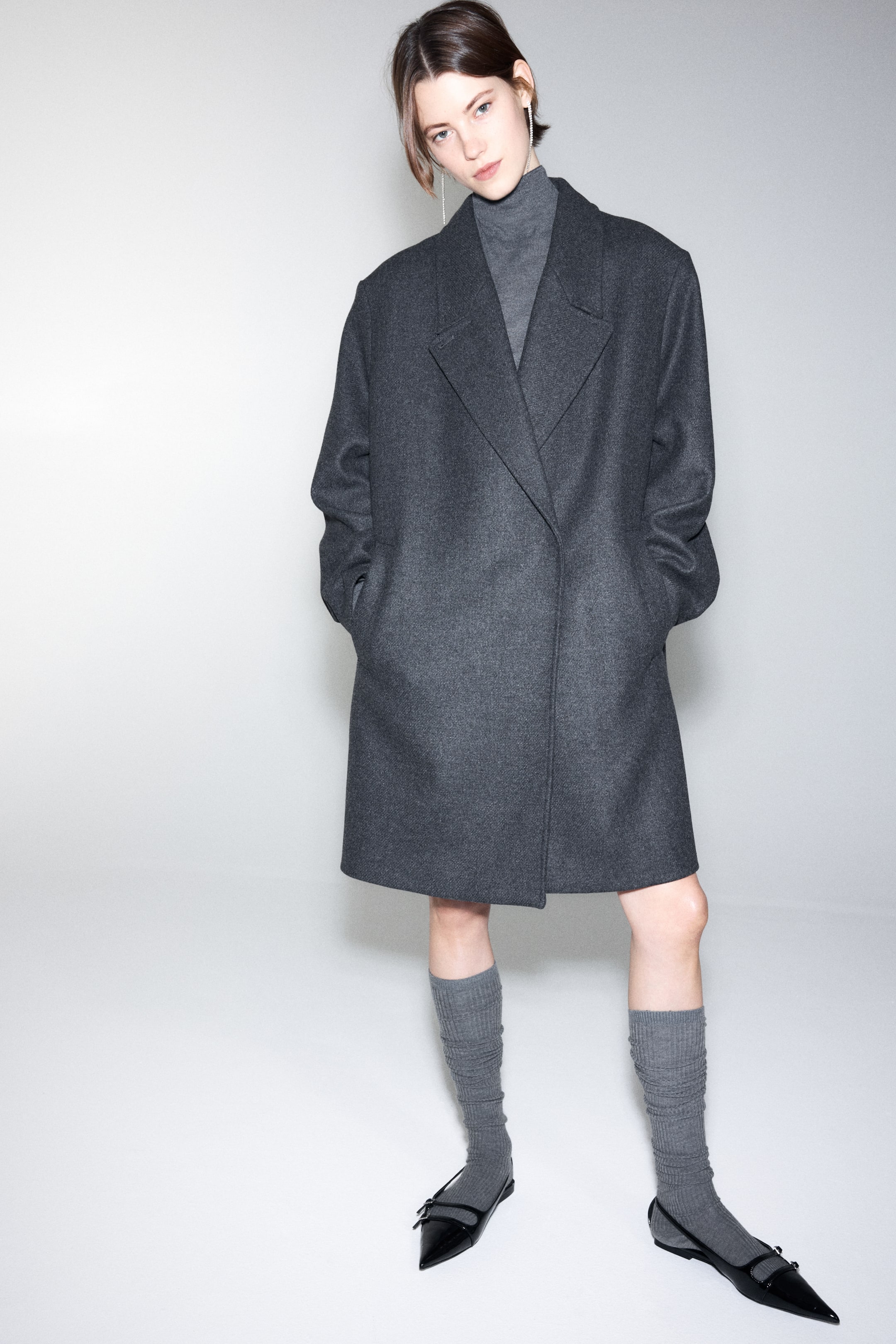 View larger image: Oversized Wool-Blend Coat - Dark gray - Ladies | H&M US 2