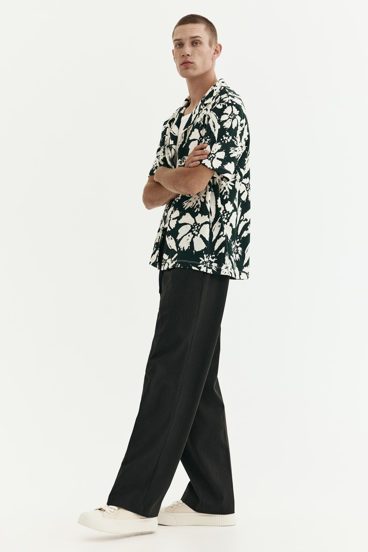 Camisa resort Regular Fit en tejido jacquard - Verde oscuro/Floreado/Blanco/Floreado - 4