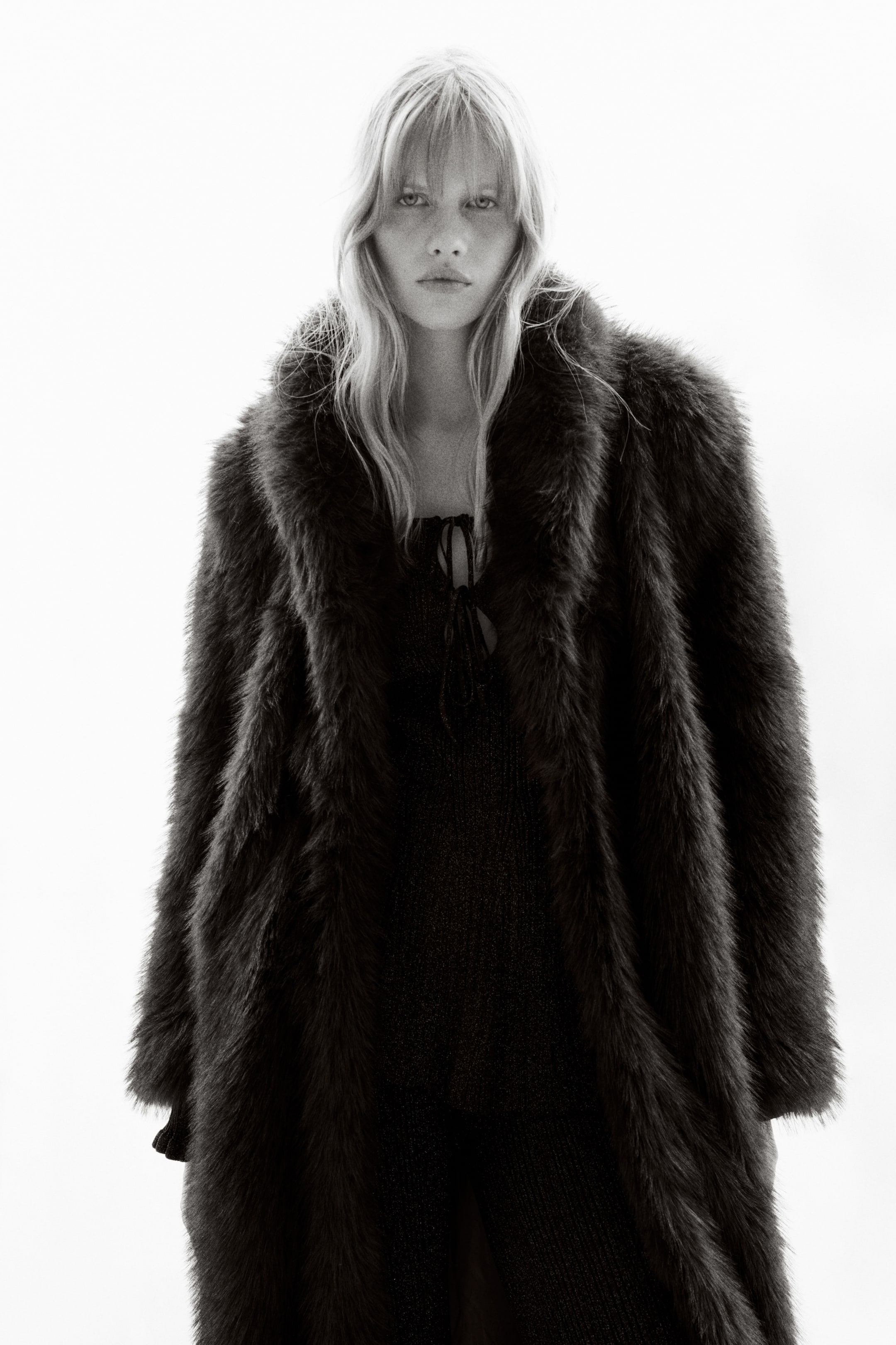 Nagyobb kép megtekintése: Fluffy shawl-collar coat - Dark brown - NŐI | H&M HU 2