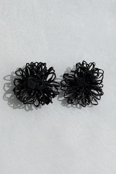 フラワーシェイプピアス