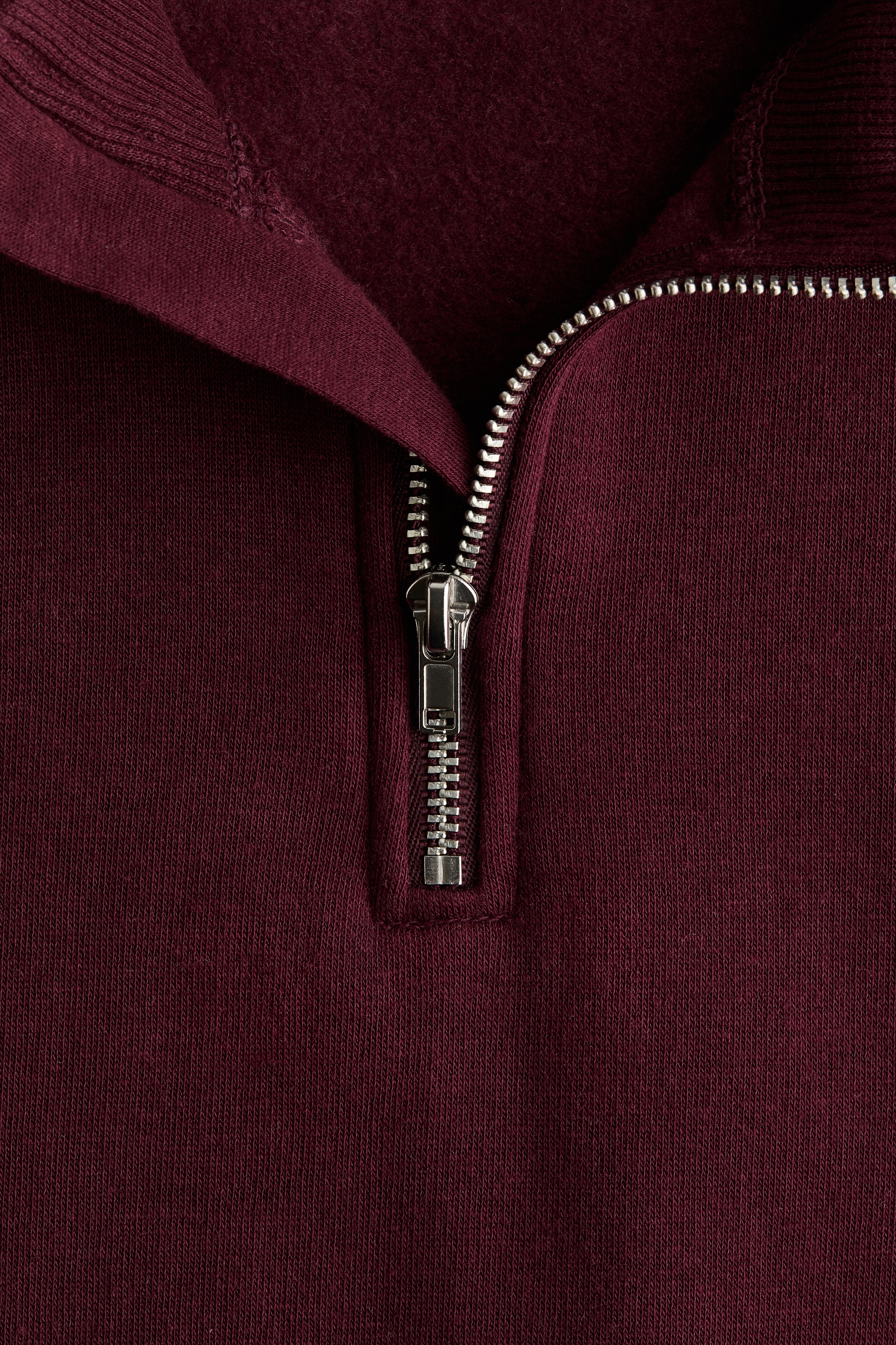Abercrombie & Fitch Essential Vintage Sunday Half-Zip | MainPlace Mall