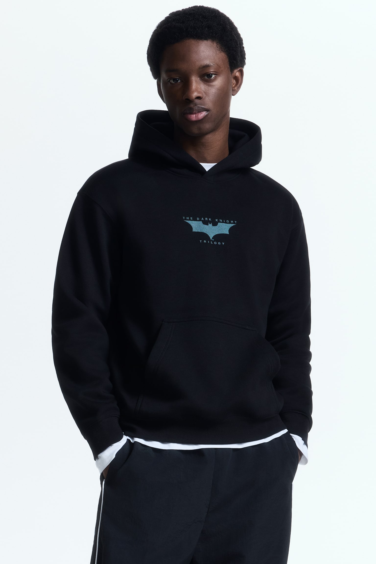 Loose Fit Hoodie - Black/Batman/Black/Metallica/Black/Ford/Black/Fender/Black/Stranger Things/White/The Shining/Black/Gremlins/Black/Nirvana/Pink/Keith Haring - 1