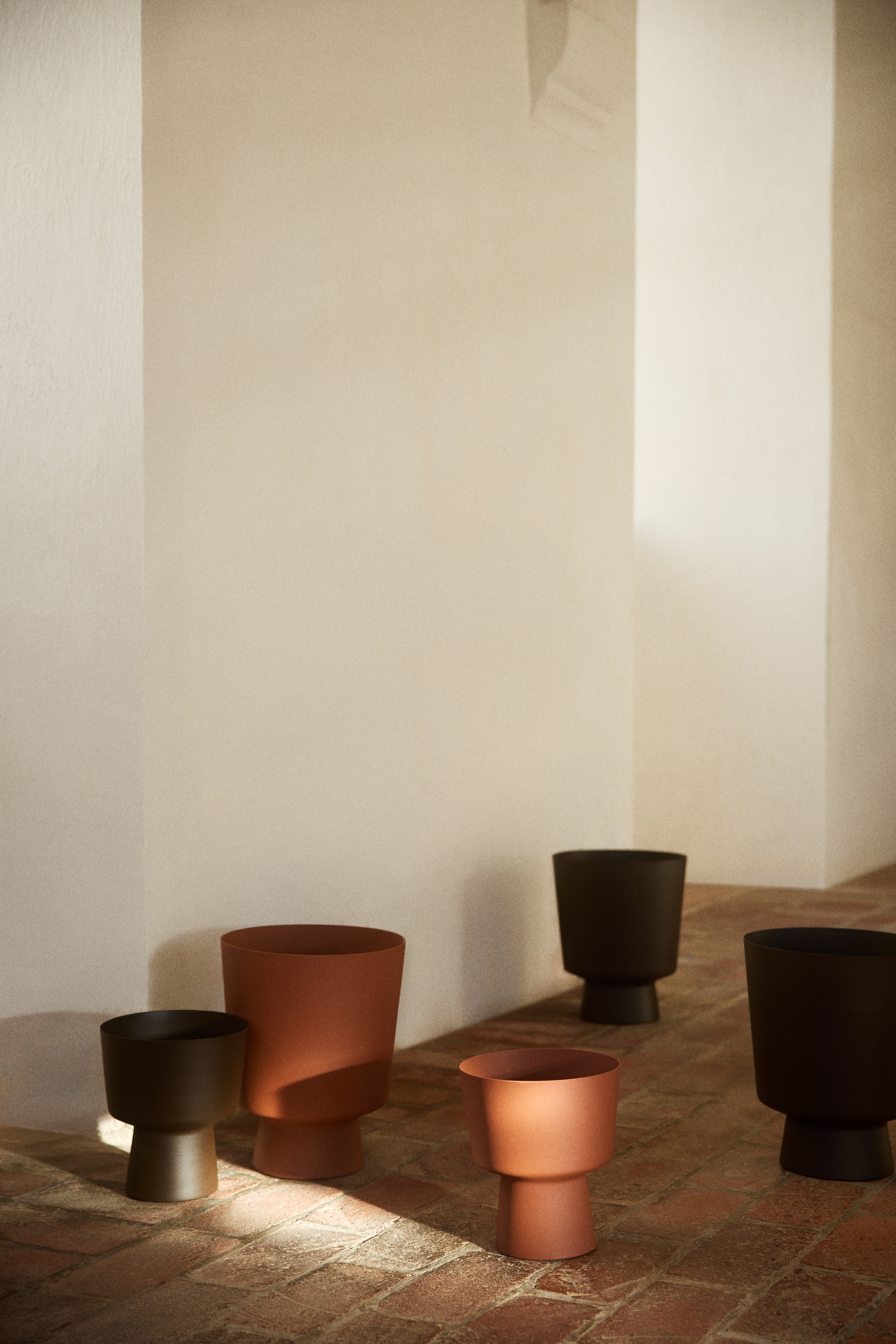 Metal Plant Pot - Terracotta/Dark brown/Light beige