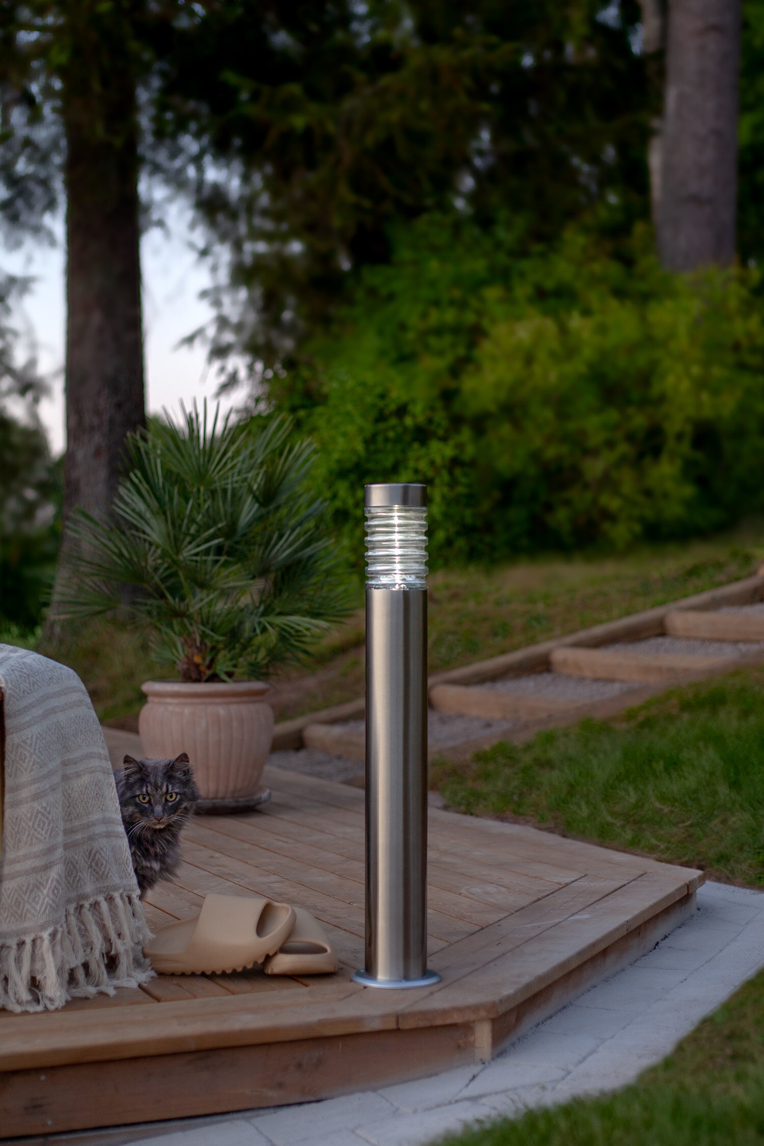 Aurinkokennovalaisin Bologna - Ruostumaton Teräs