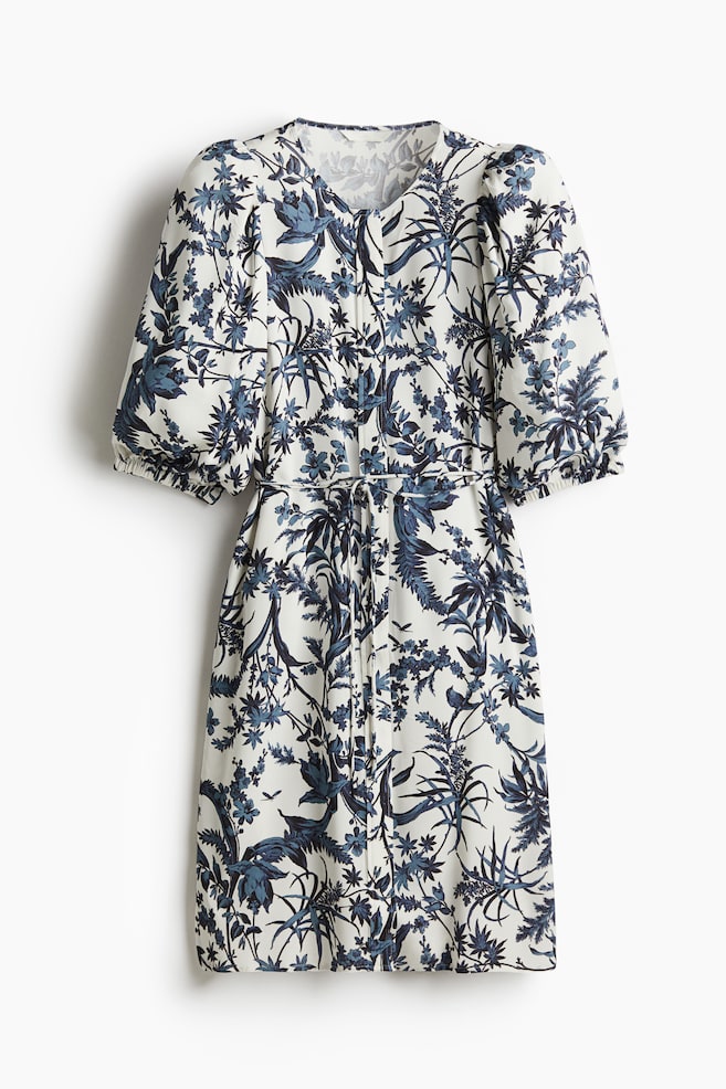 Kleid mit Puffärmeln - Weiss/Marineblau gemustert/Marineblau/Gemustert/Blau/Gestreift/Weiss/Blau gemustert - 1