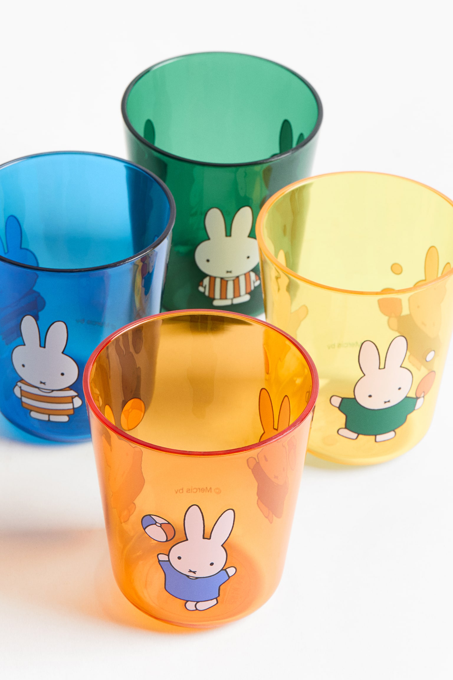 4-pack children's plastic tumblers - 3